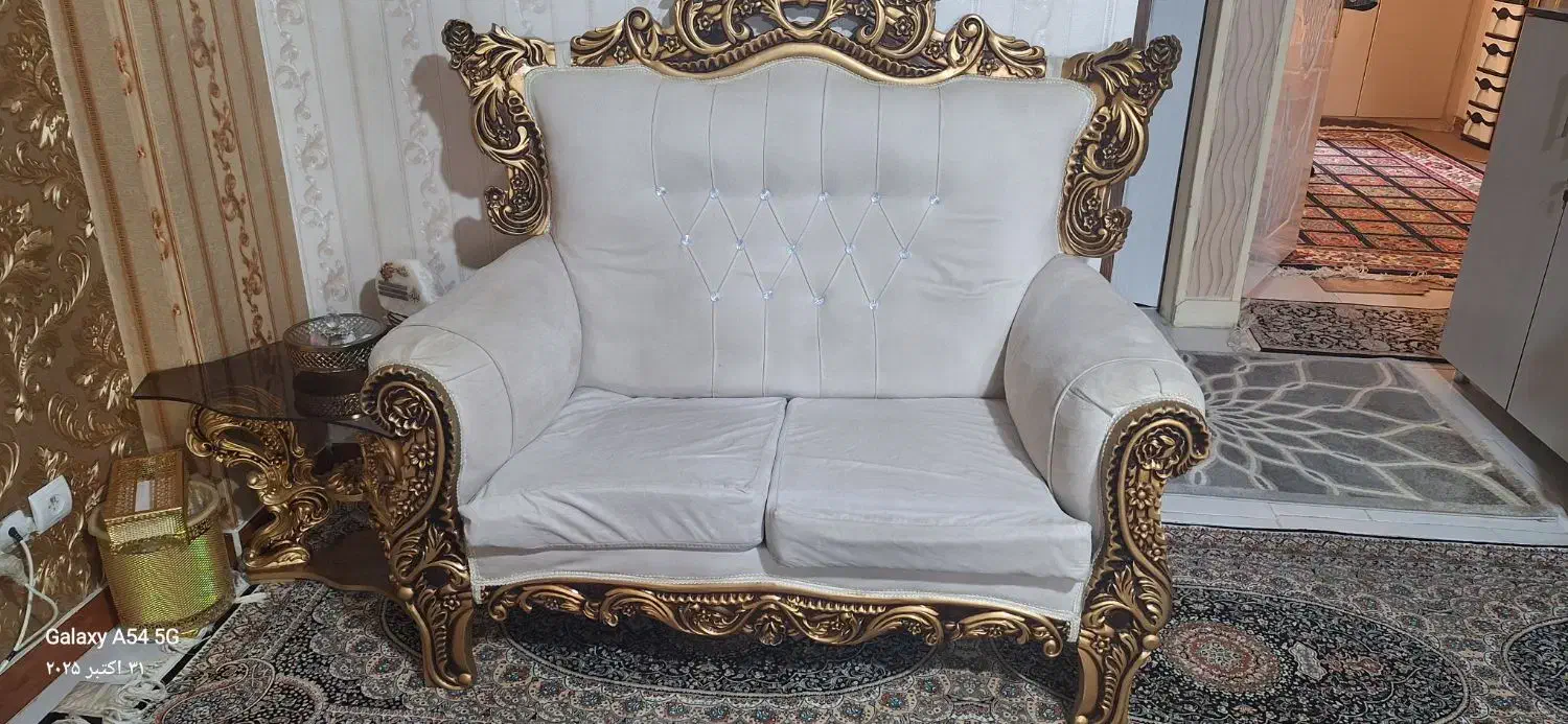 مبل استیل و۳عدد عسلی وتمیز پذیرایی|مبلمان خانگی و میز عسلی|قدس, شهرقدس|دیوار