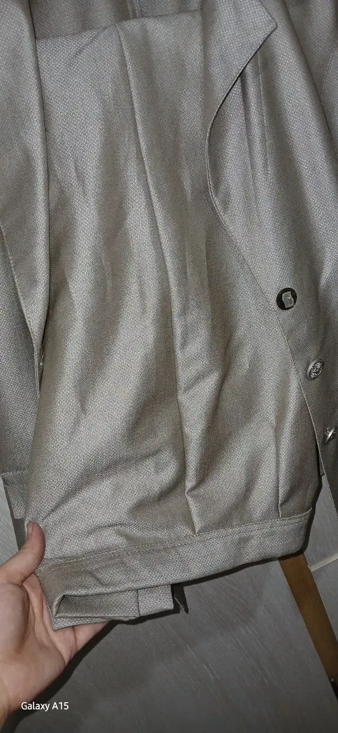 کت شلوار زنانه|لباس|شیراز, مبعث|دیوار