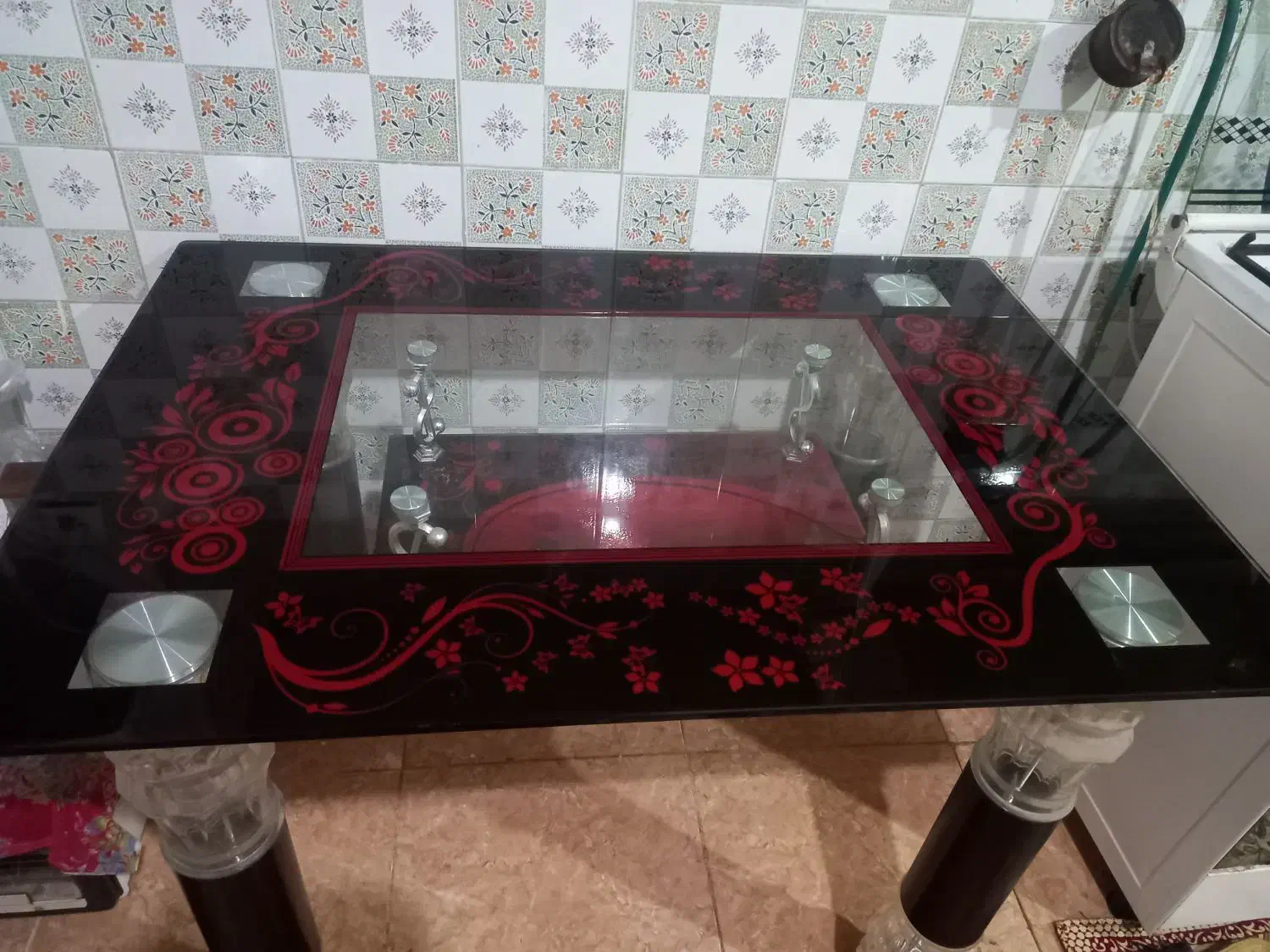 میز غذا خوری|میز و صندلی غذاخوری|گوگان, |دیوار