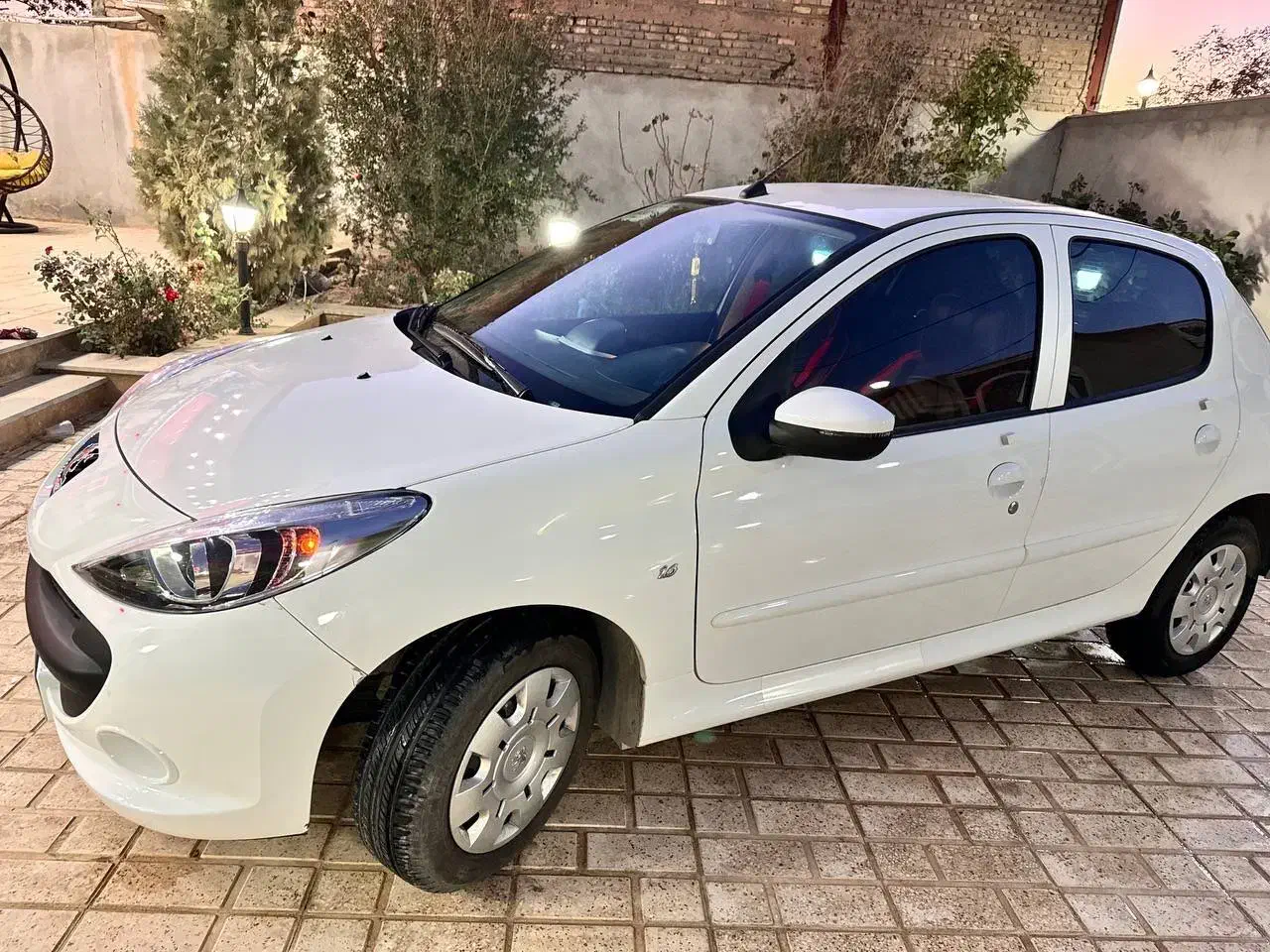 ۲۰۷ مدل ۴۰۳ سقف فلز در حد صفر|خودرو سواری و وانت|اراک, |دیوار