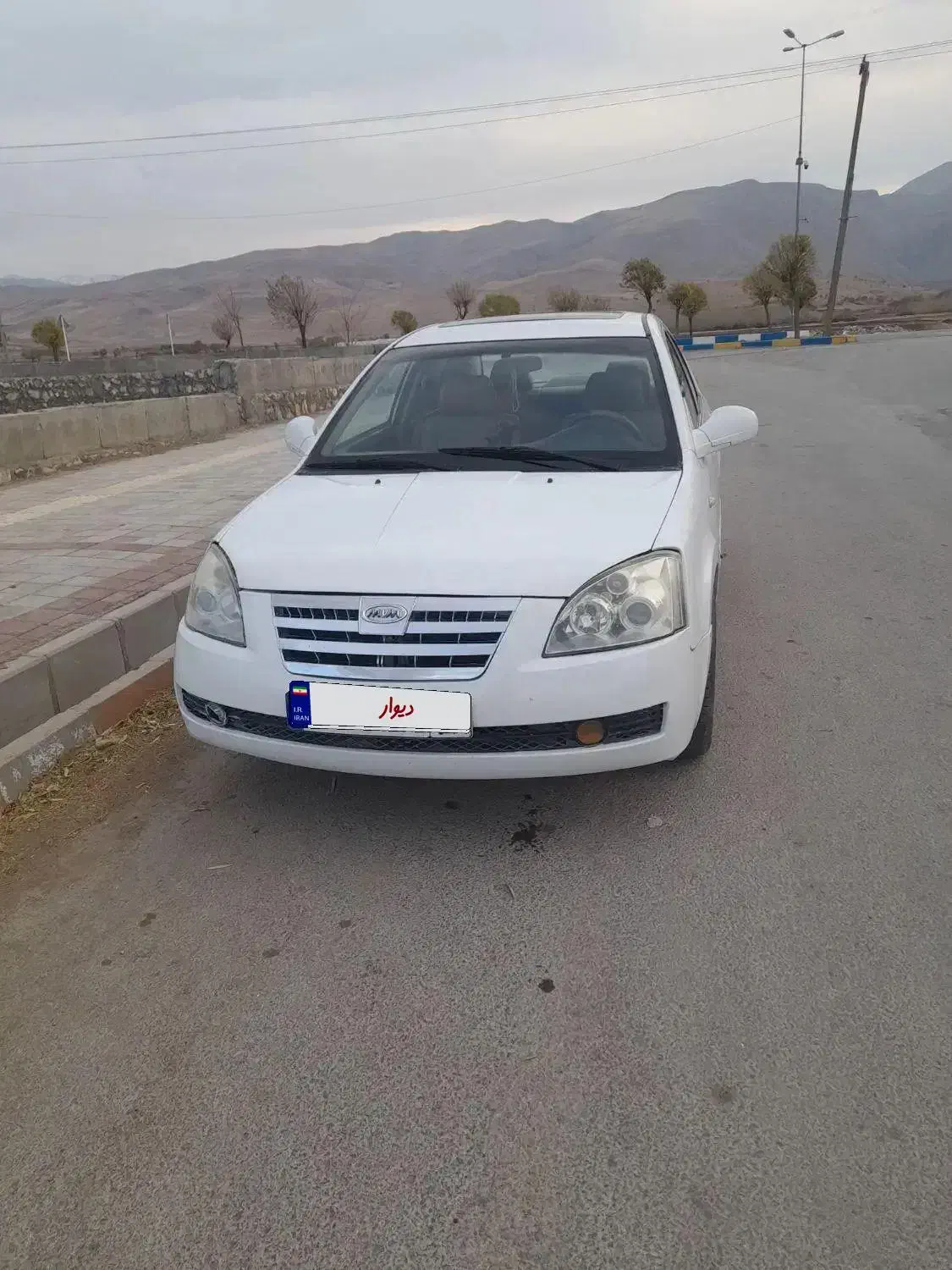 ام وی ام۵۳۰ عروسک|خودرو سواری و وانت|همدان, |دیوار