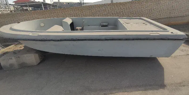 قایق ۲۷ فوت وارداتی|قایق و سایر وسایل نقلیه|اصفهان, کوی امام|دیوار