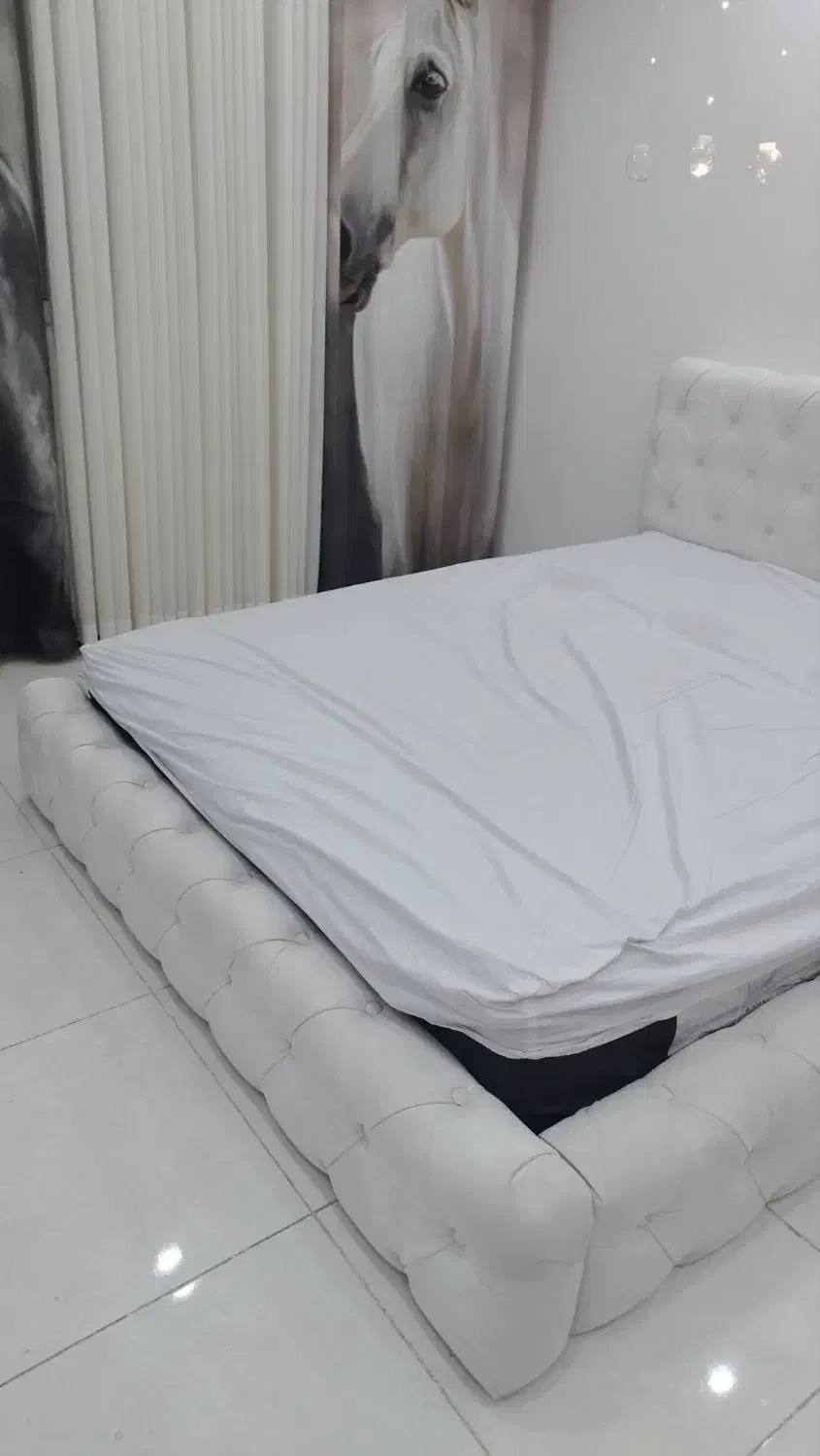 تخت دونفره درحد نو  سالم|تخت و سرویس خواب|هشتگرد, شهرک وحدت|دیوار