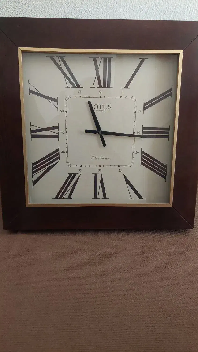 ساعت دیواری برند lotus|ساعت دیواری و تزئینی|شاهینشهر, فردوسی|دیوار