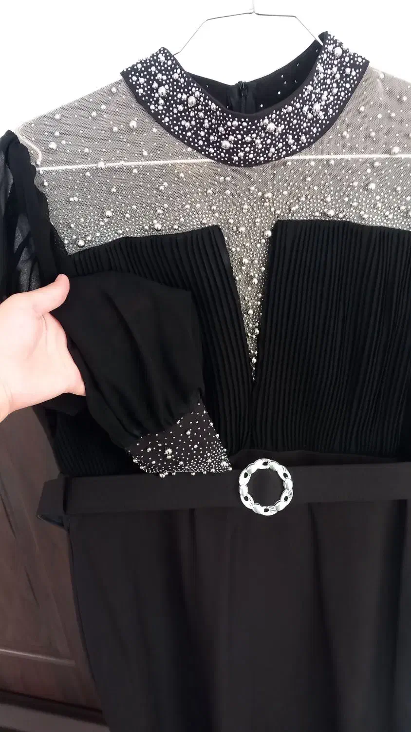 لباس مجلسی|لباس|سلماس, |دیوار