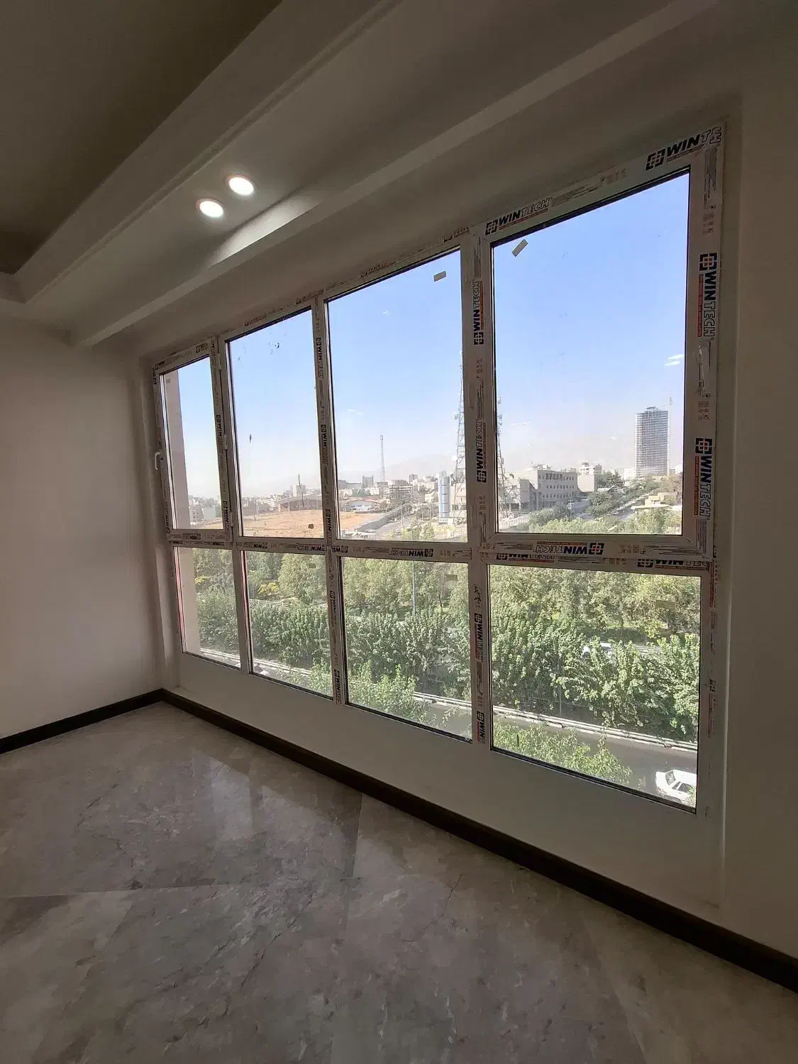 امیرآباد آزادگان / ۱۲۵ متر / ۲ خواب / ویو ابدی