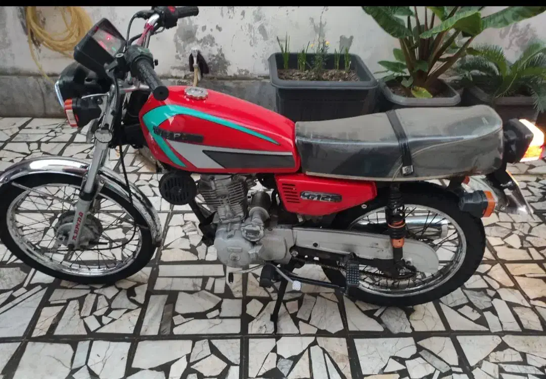 موتور هوندا سیکلت ۱۲۵|موتورسیکلت|قائمشهر, |دیوار