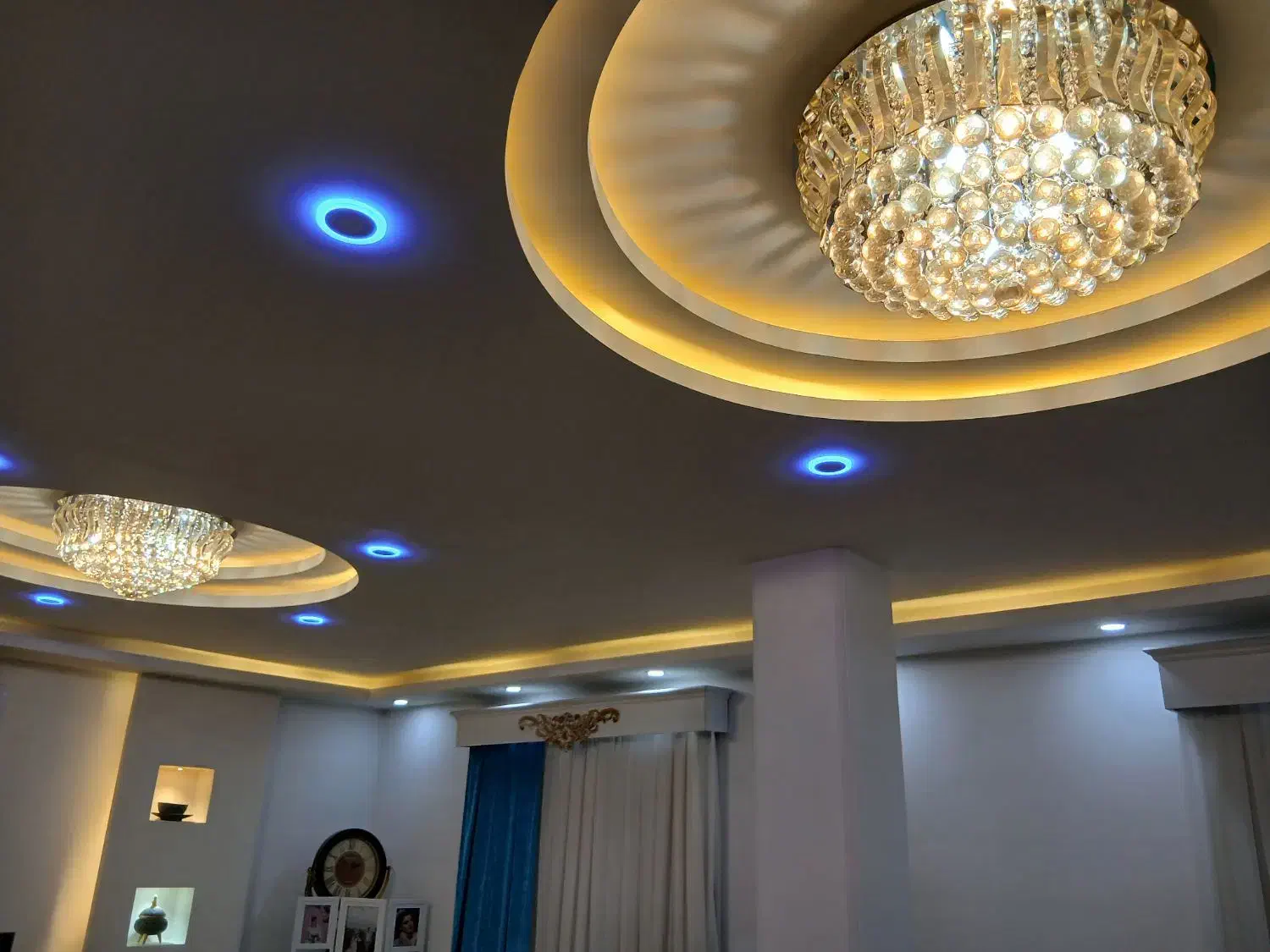 لوستر|لوستر و چراغ آویز|رشت, کوی حسینی|دیوار