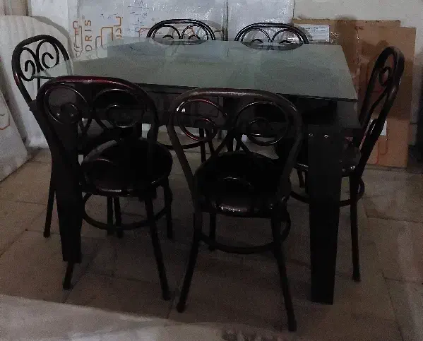 میز ناهارخوری|میز و صندلی غذاخوری|رشت, چله خانه|دیوار