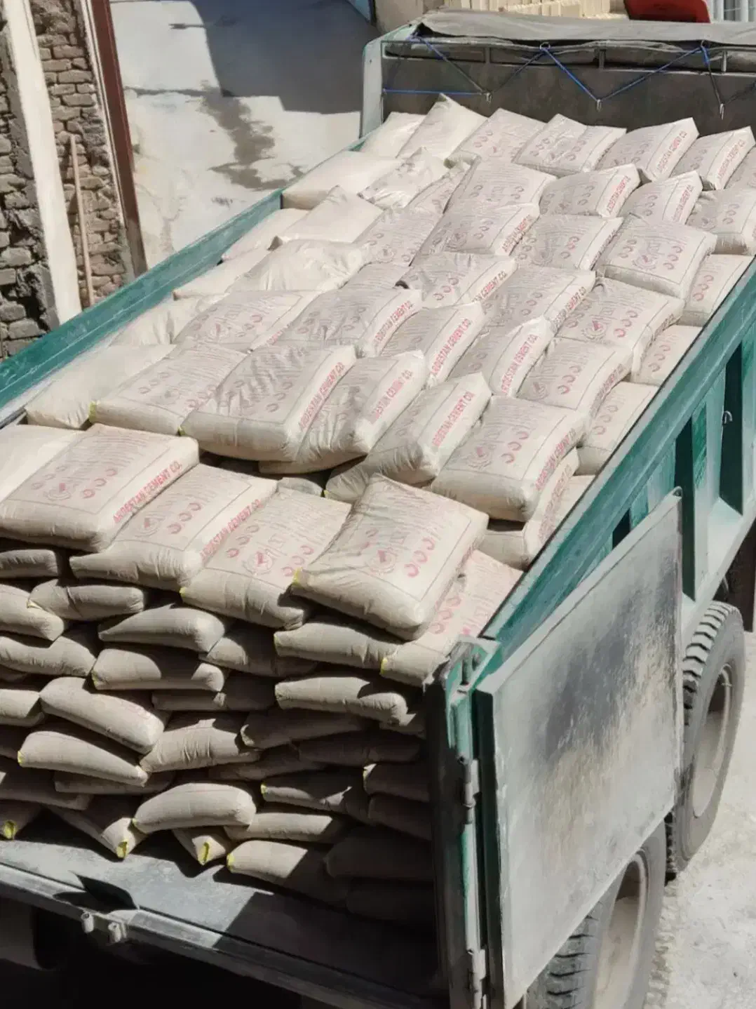 سیمان سپاهان اردستان تیپ ۱و۲|مصالح و تجهیزات ساختمان|برخوار, |دیوار