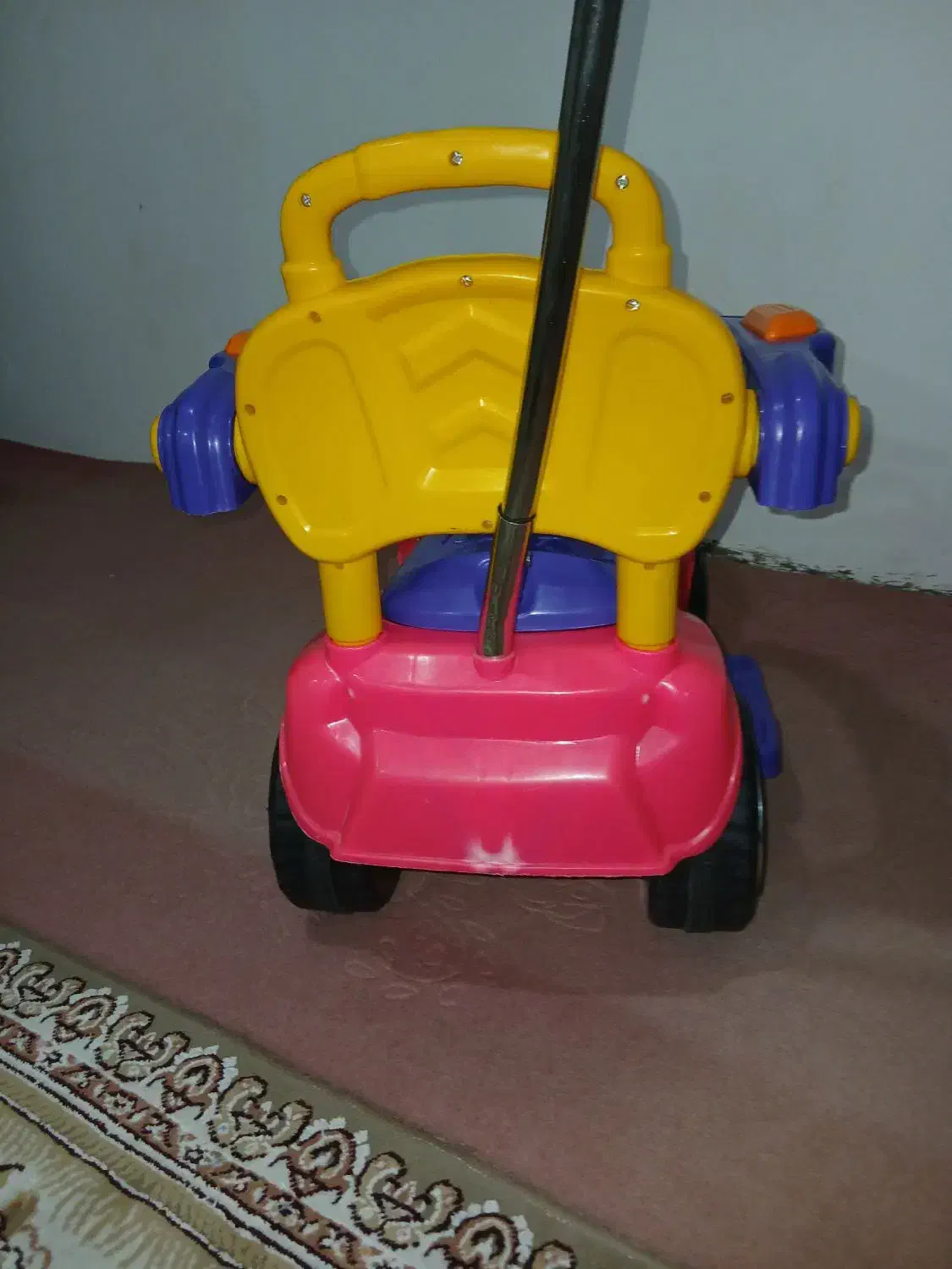 ماشین کودک درحد نو|اسباببازی بچه|مشگین شهر, |دیوار