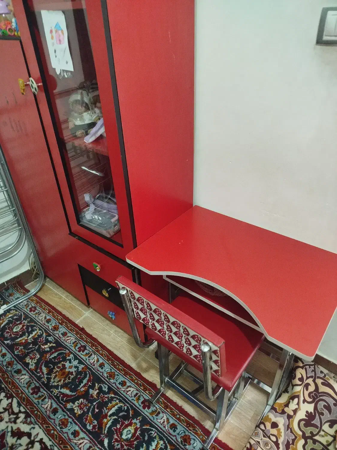 میز تحریر کودک سفارشی ب همراه بوفه|میز تحریر و کامپیوتر|تبریز, |دیوار