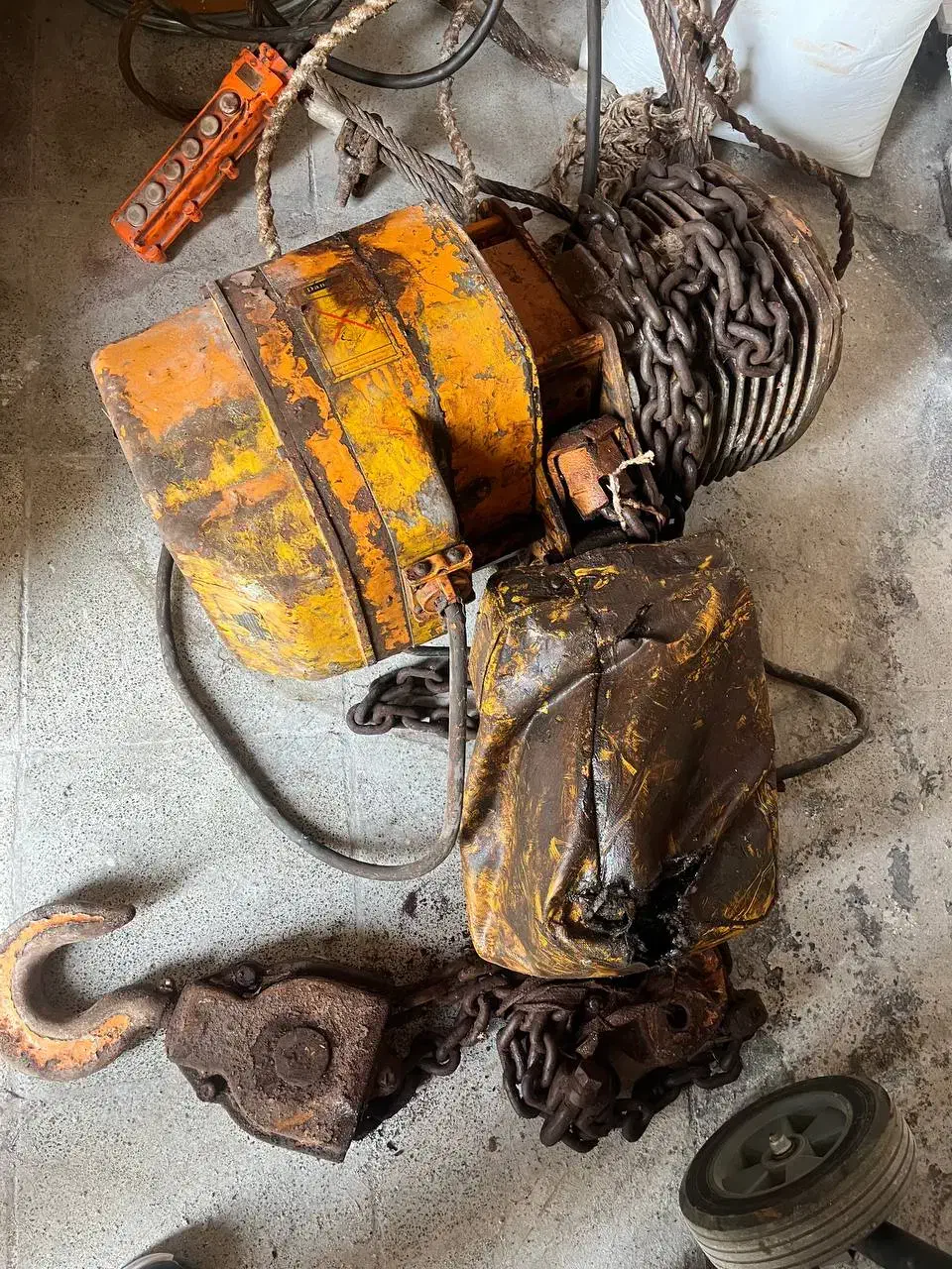 جرثقیل سقفی ۳ تنی ۴حالته|ابزارآلات|آق قلا, |دیوار