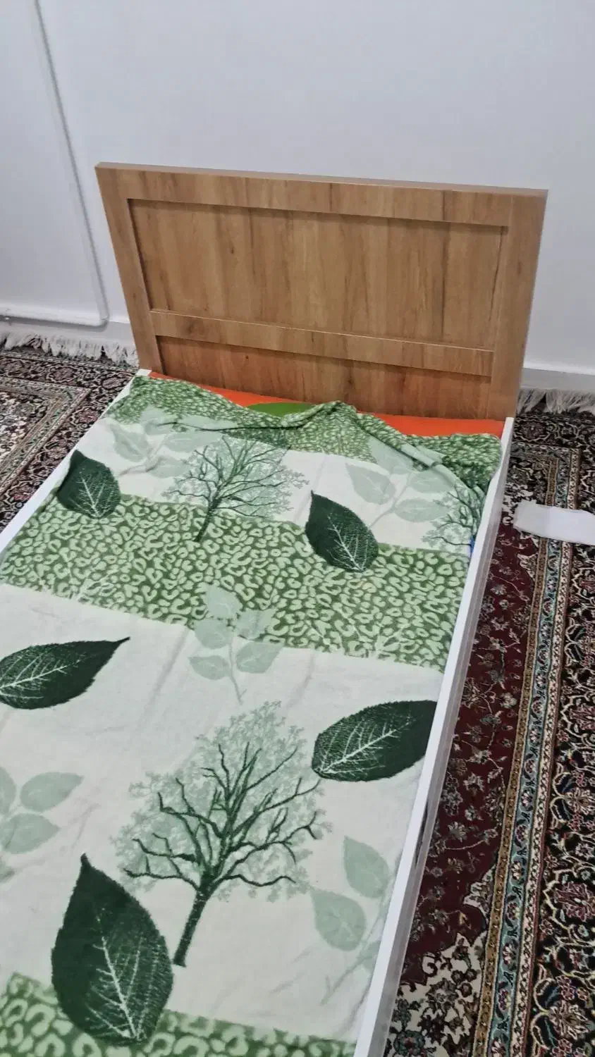 دو عدد تخت ام دی اف|تخت و سرویس خواب|ساوه, |دیوار