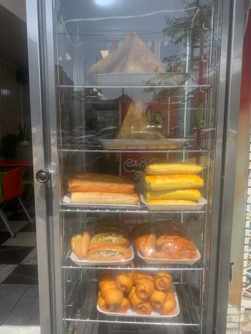 نیازمند همکار خانم برای کار در فست فود|استخدام خدمات فروشگاه و رستوران|کرمان, |دیوار