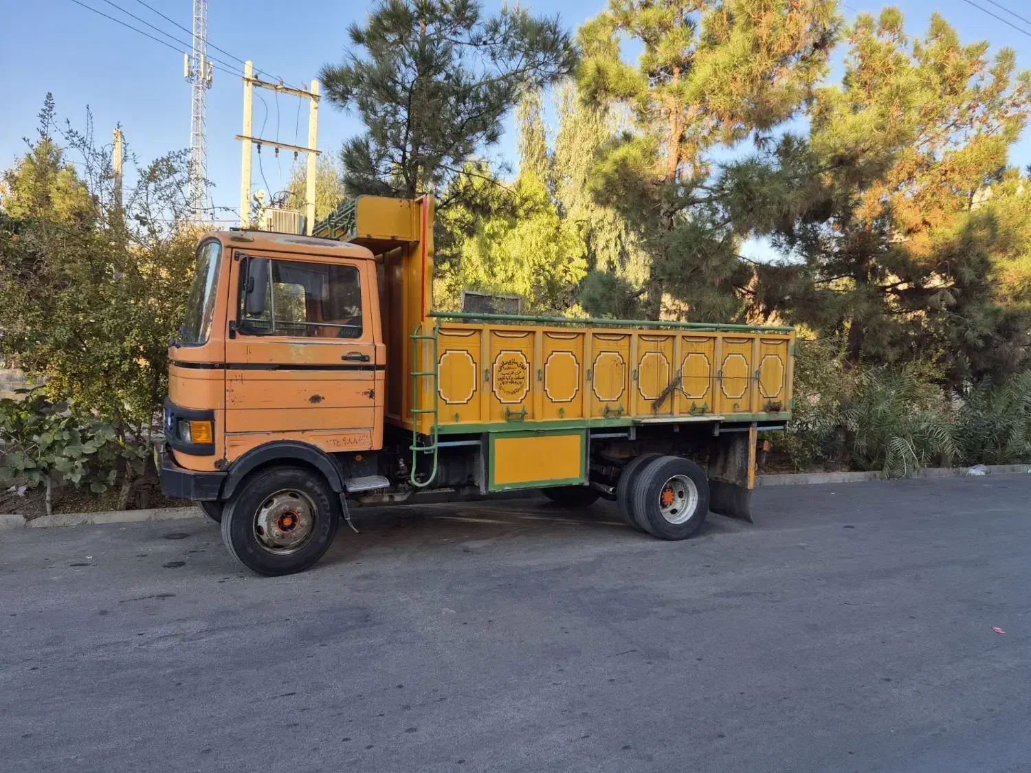 خاور۶۰۸ مدل ۱۳۷۷|خودرو سنگین|ساوه, |دیوار