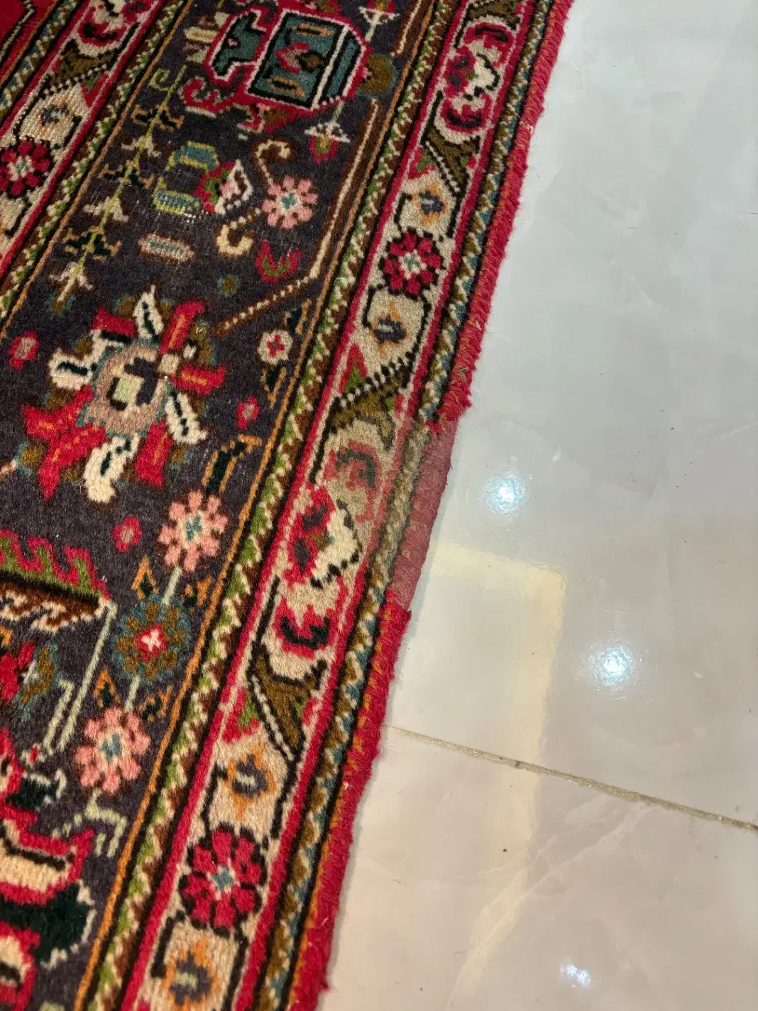 یک جفت فرش دستبافت قدیمی|فرش|ارومیه, |دیوار