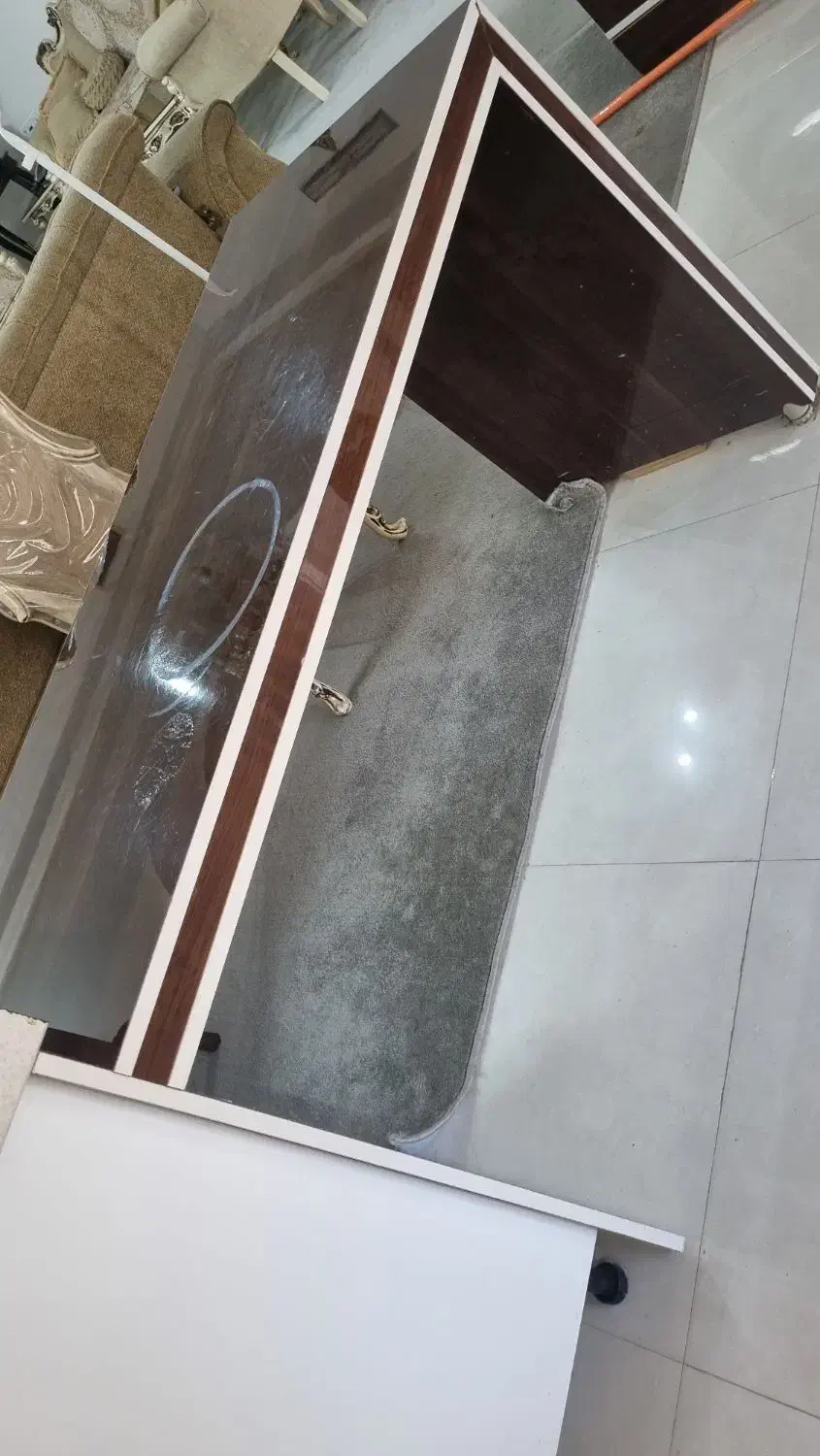 فروش یک عدد میز جلو آشپزخانه|مبلمان خانگی و میز عسلی|یزد, |دیوار