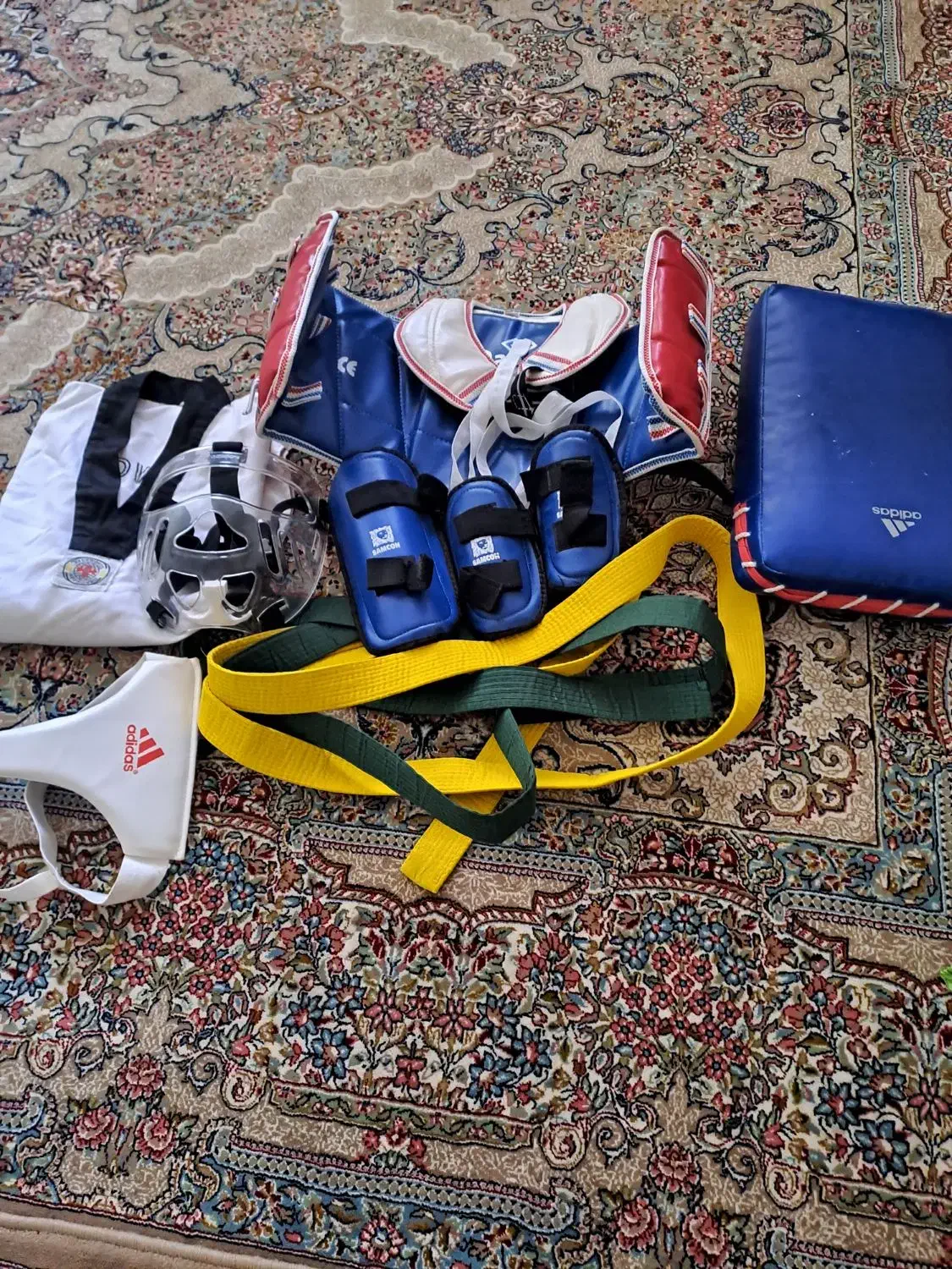 لوازم کاراته وقوزبندبرای افتادگی شانه درنشستن|تجهیزات ورزشی|سبزوار, باهنر|دیوار