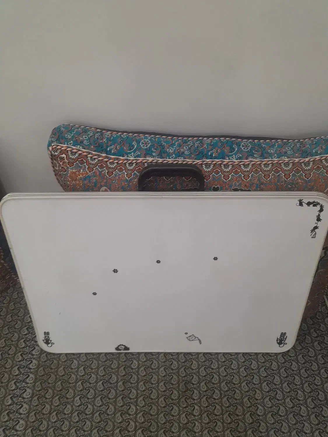 میز تاشو نشسته|میز تحریر و کامپیوتر|بافق, |دیوار