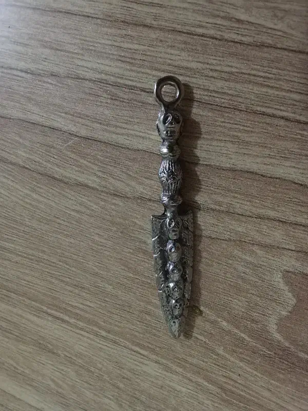 گردنبند طرح شمشیر|بدلیجات|سنندج, |دیوار