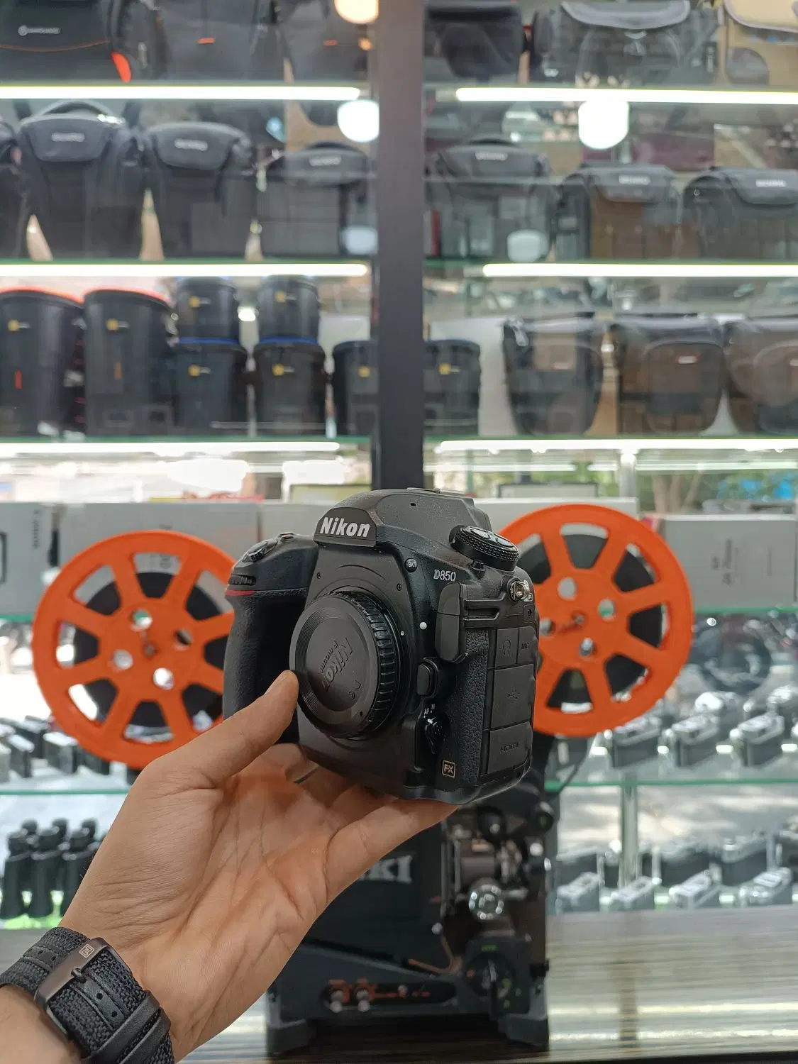 Nikon D850|دوربین عکاسی و فیلم‌برداری|تهران, پامنار|دیوار