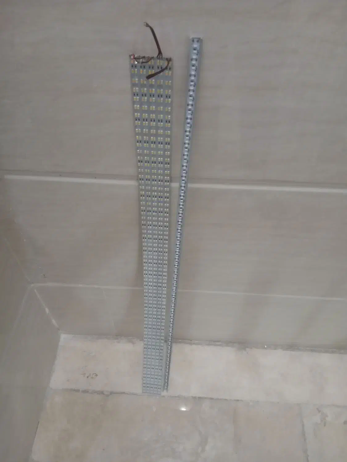 ال ای دی شاخه ای|ریسه و چراغ تزئینی|قم, بنیاد|دیوار