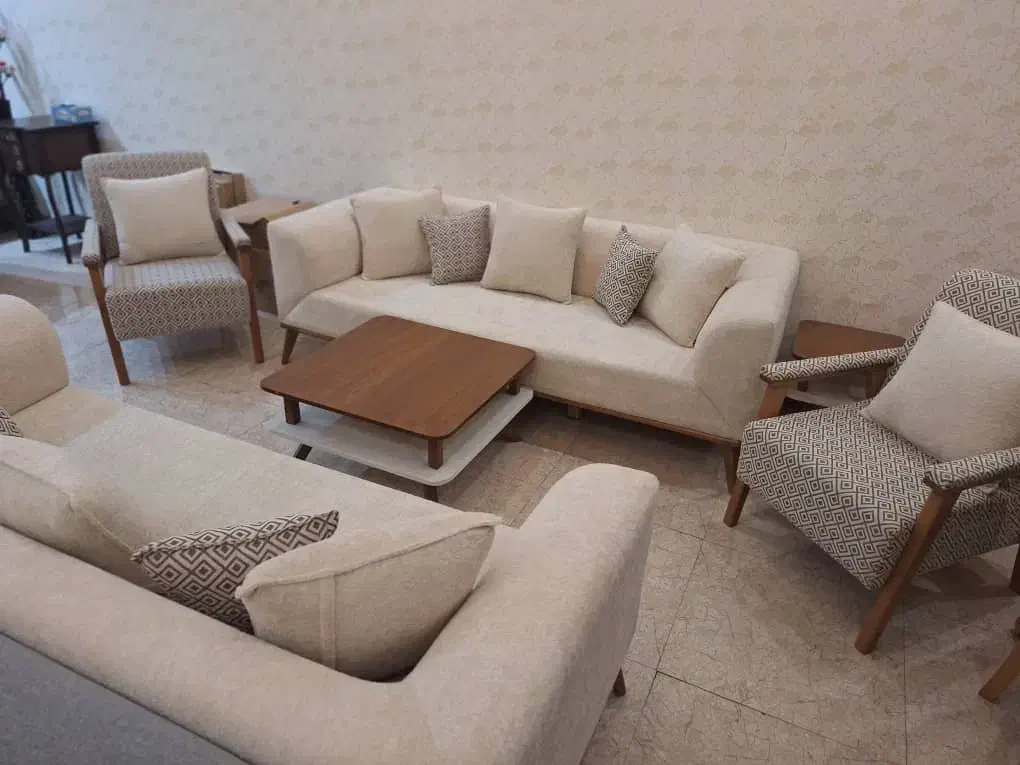 تعمیرات مبل .صندلی و تخت (عطا آباد)|مبلمان خانگی و میز عسلی|آق قلا, |دیوار