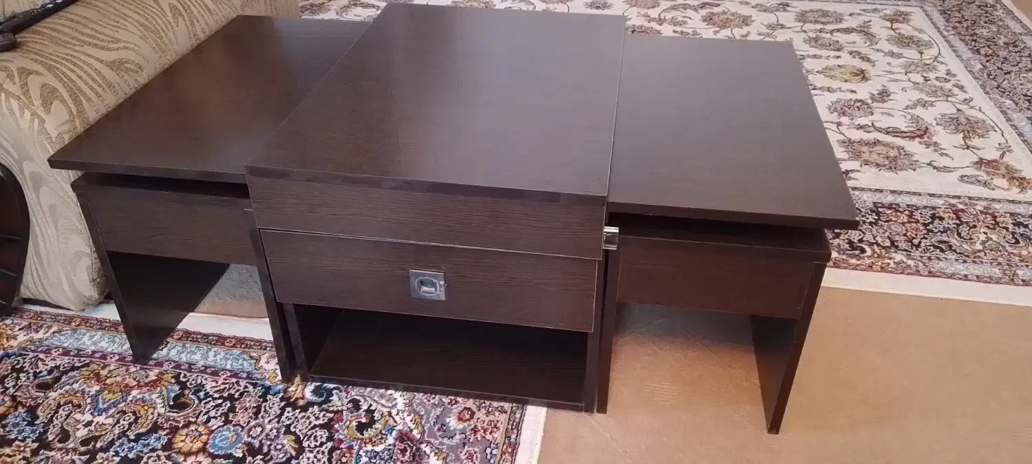 میز جلو مبلی و گل دیفن سرحال|مبلمان خانگی و میز عسلی|سیستان, |دیوار