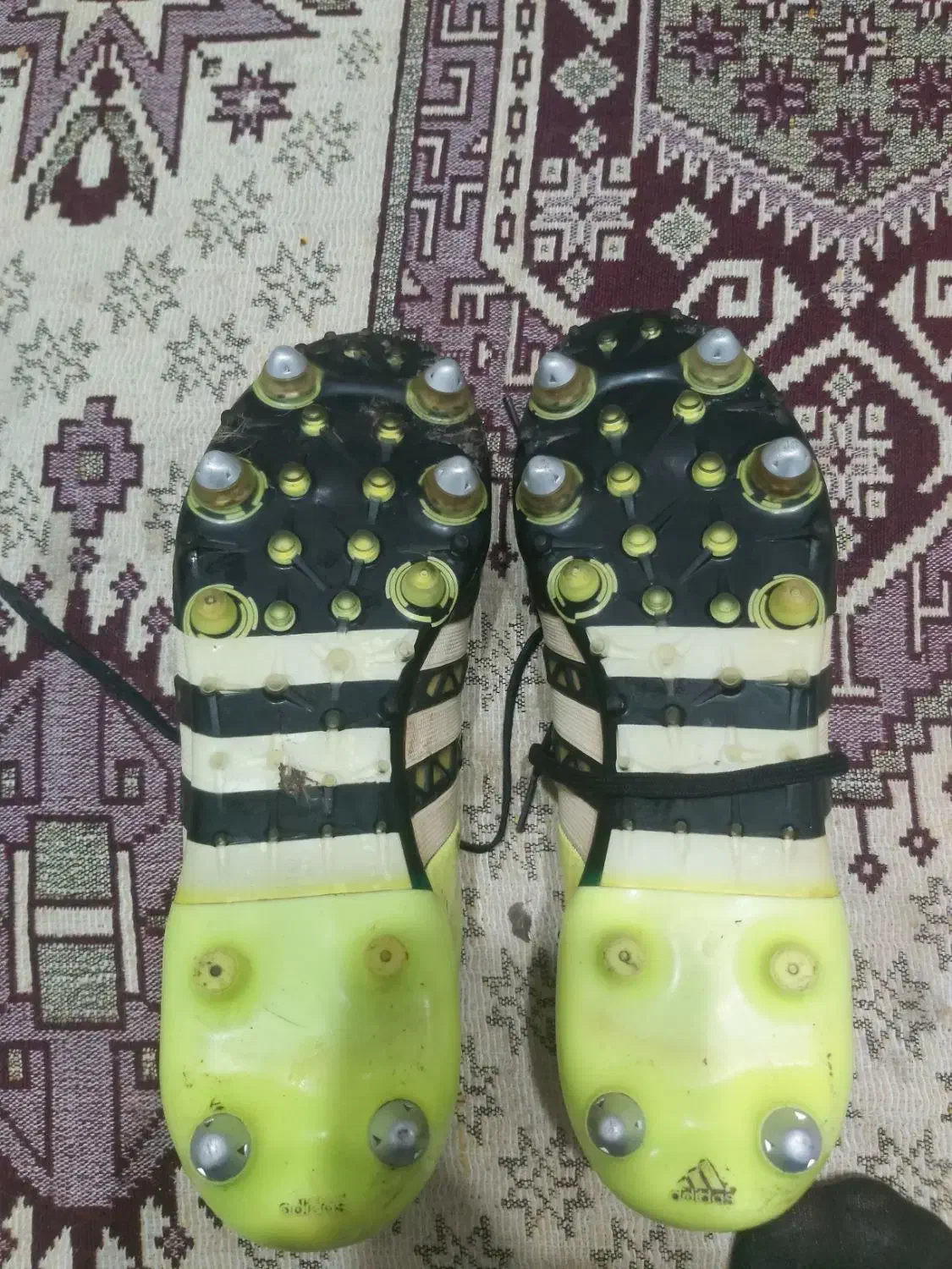 کفش فوتبال میکس (استوک )|تجهیزات ورزشی|فومن, |دیوار