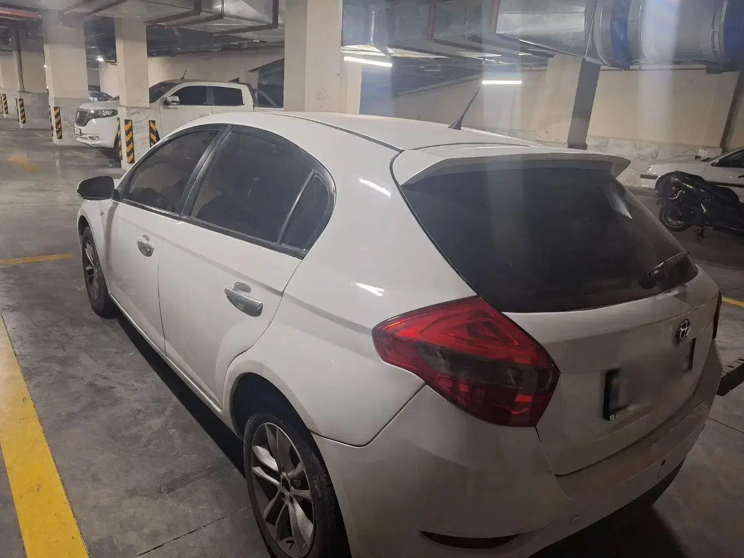 برلیانس اتومات ۹۷ رنگ سفید|خودرو سواری و وانت|تهران, شهرک خرازی|دیوار