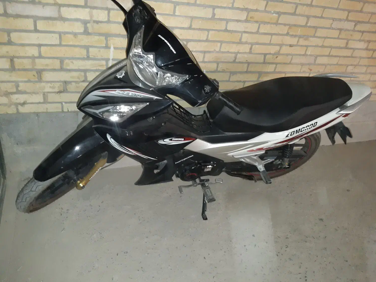 بی کلاچ زمرد|موتورسیکلت|یزد, |دیوار