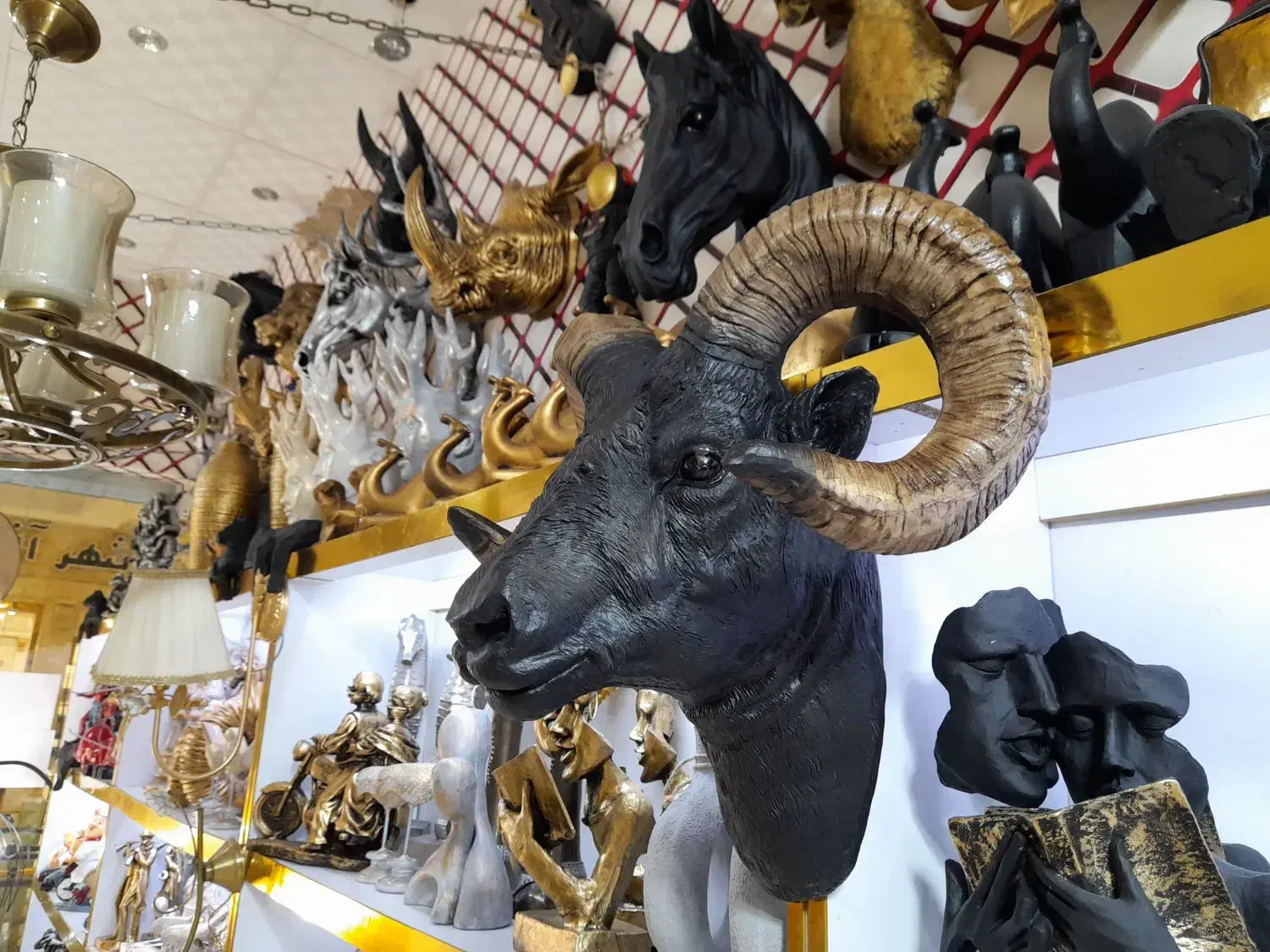 گوی مینیمال تفکر سبز سردیس دیواری خوشبو کننده ایفل|مجسمه، تندیس، ماکت|قم, سراجه (۱۵ خرداد)|دیوار