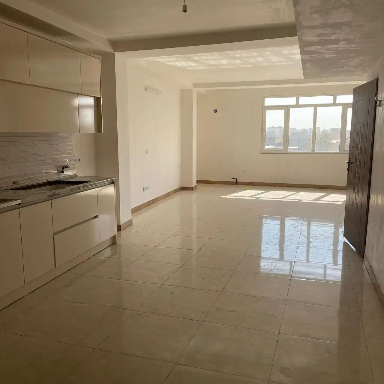 تک واحدی ۱۴۰ متری کلید نخورده دارای پکیج رادیاتور|اجارهٔ آپارتمان|شاهدشهر, |دیوار