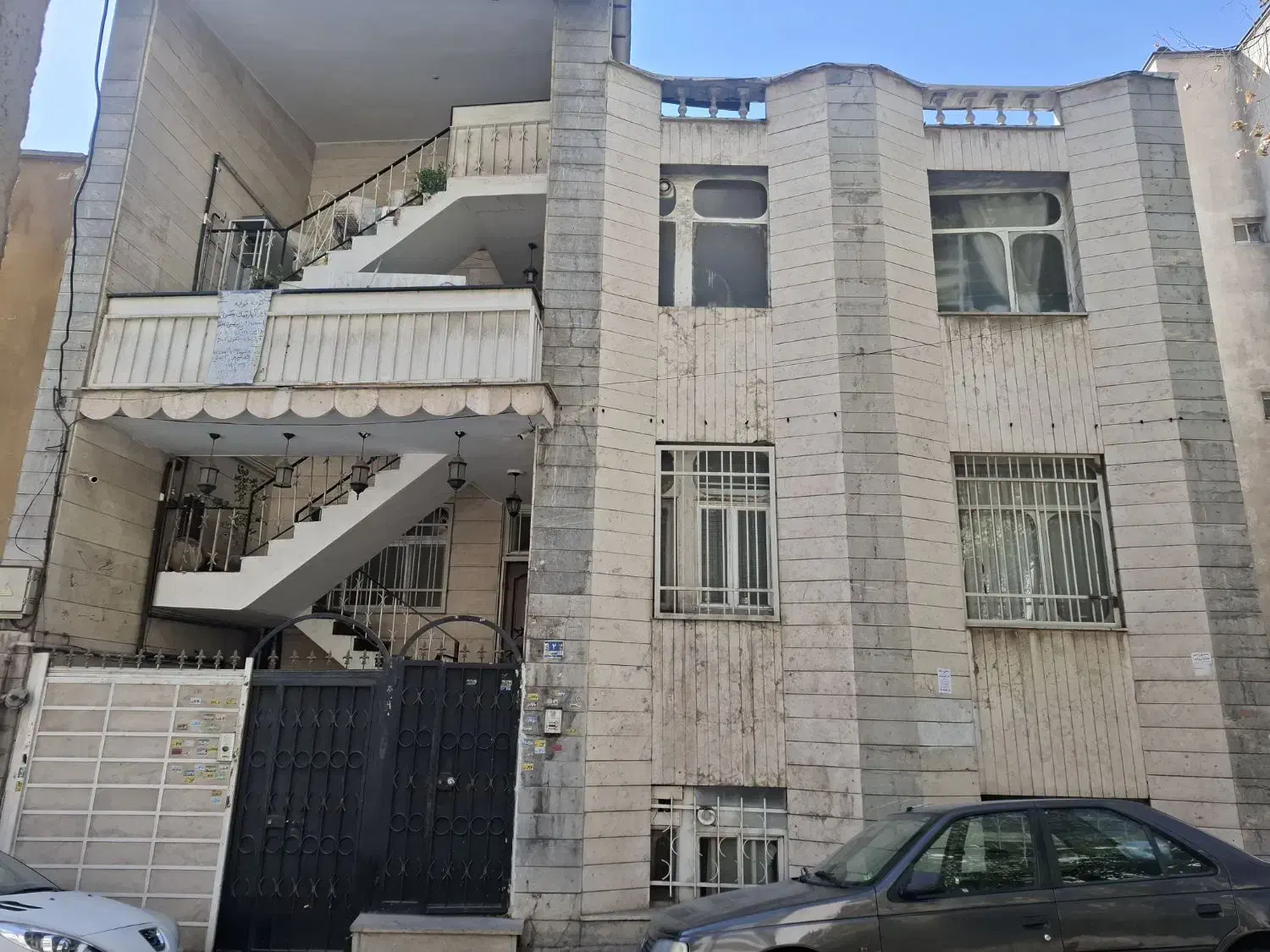 فروش ملک ۳ طبقه با زمین ۱۶۸ متری در نیاوران|فروش زمین و ملک کلنگی|تهران,  امام زاده قاسم (نیاوران)|دیوار