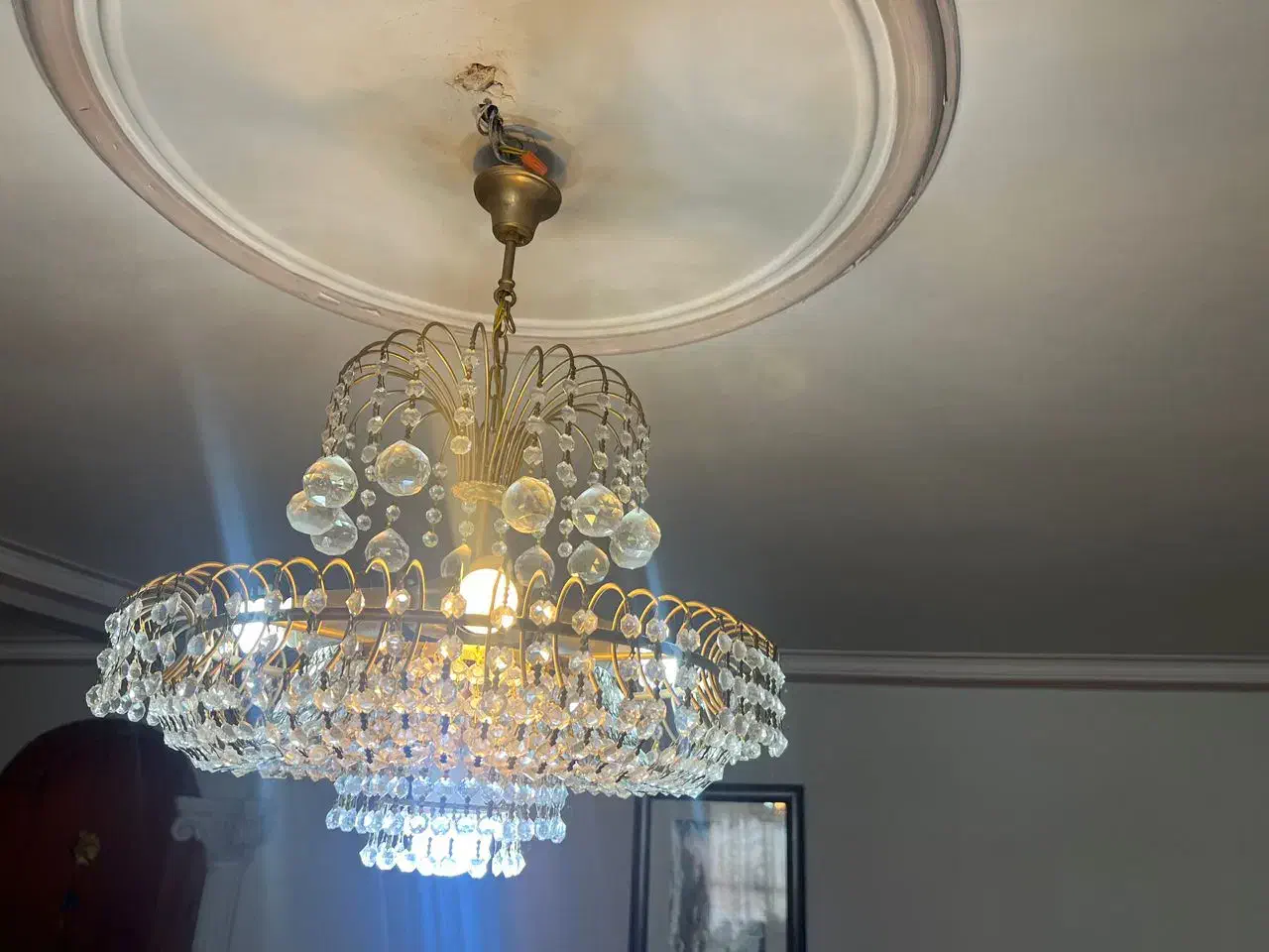 لوستر سه عدد|لوستر و چراغ آویز|تهران, دبستان|دیوار