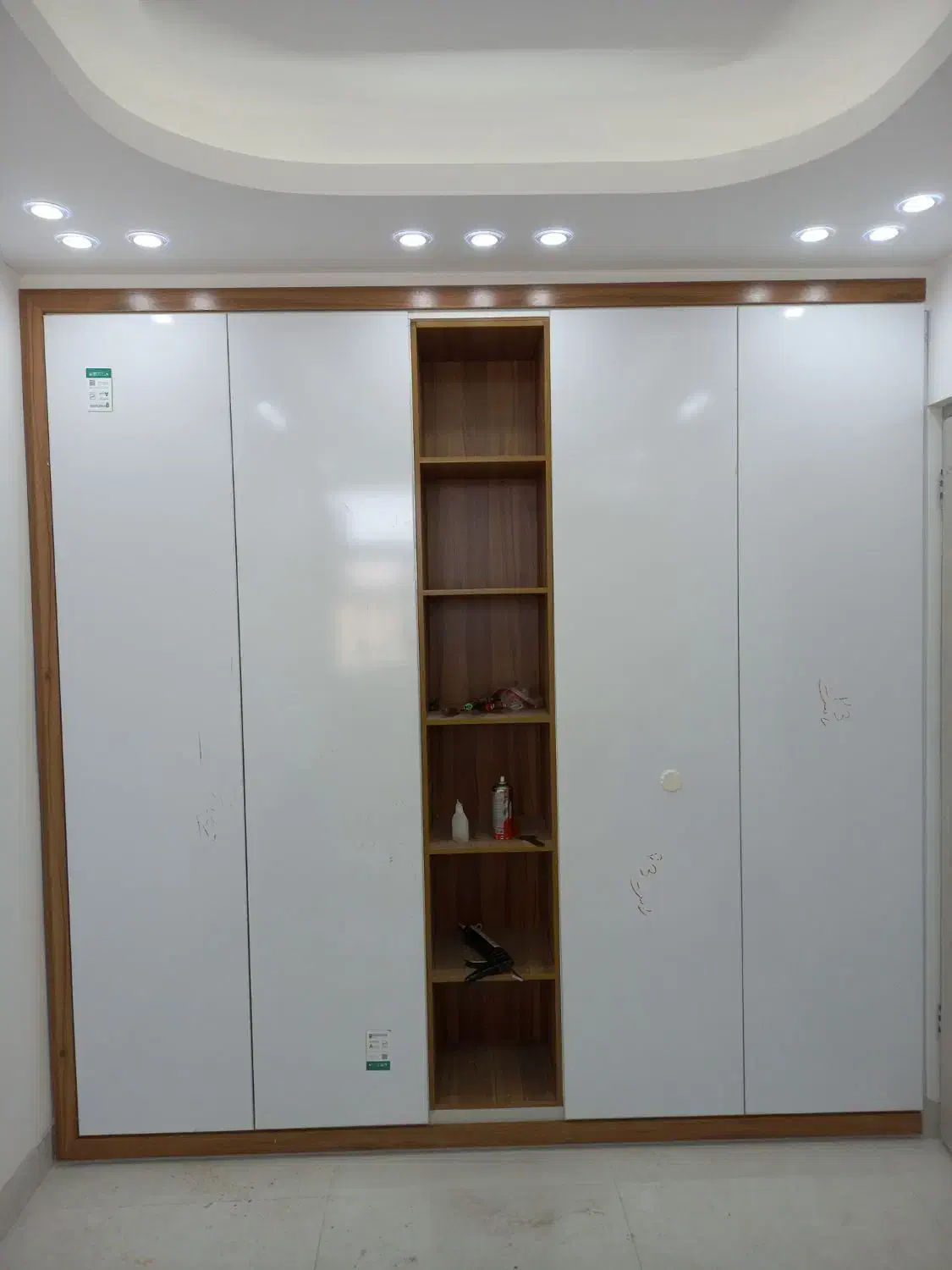 ساخت و اجرای کابینت و کمد دیواری|جاکفشی، کمد، دراور|فسا, |دیوار