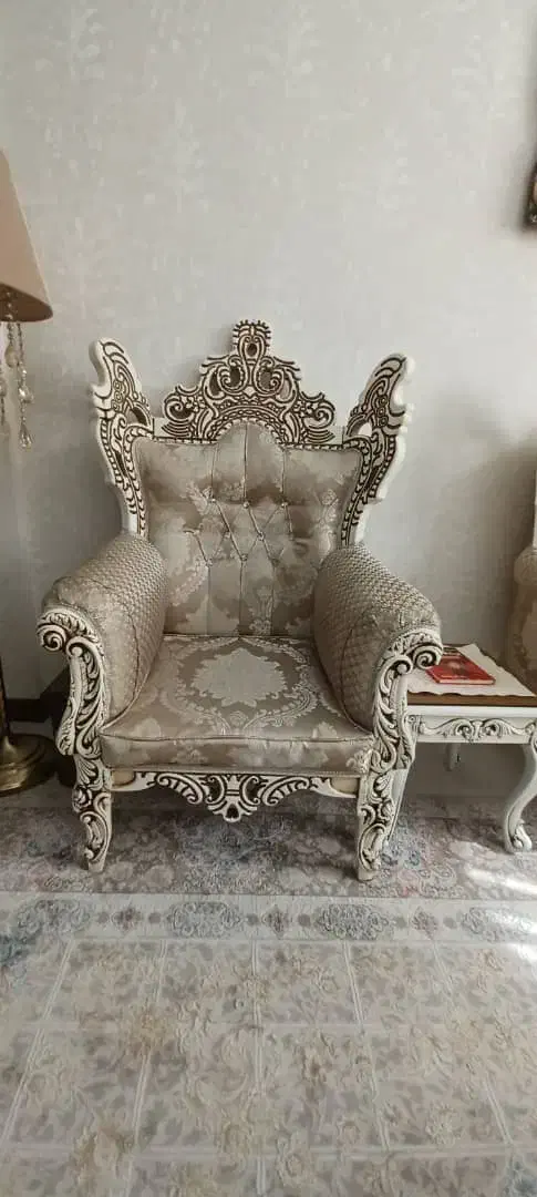 مبل استیل۷ نفره با جلومبلی و عسلی و ساعت ایستاده|مبلمان خانگی و میز عسلی|شهریار, شهریار|دیوار