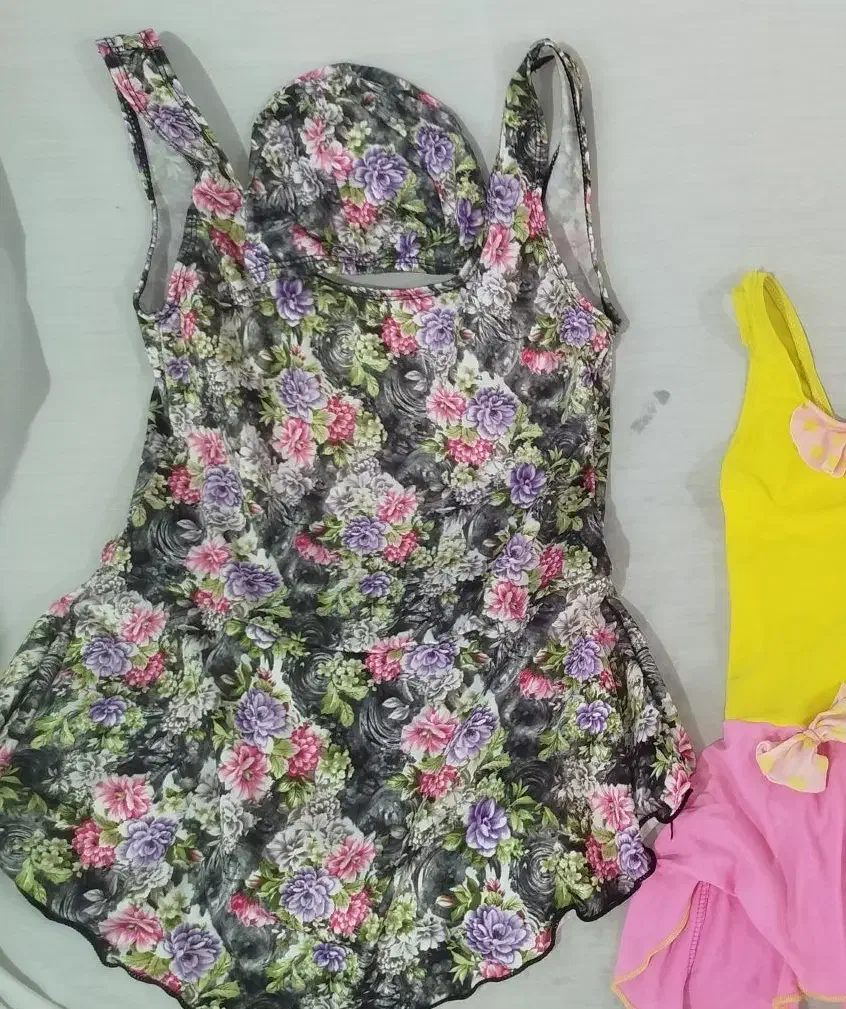 مایو نونو باکلاه سایز۱۵تا۲۰ساله|غواصی و ورزشهای آبی|اراک, |دیوار