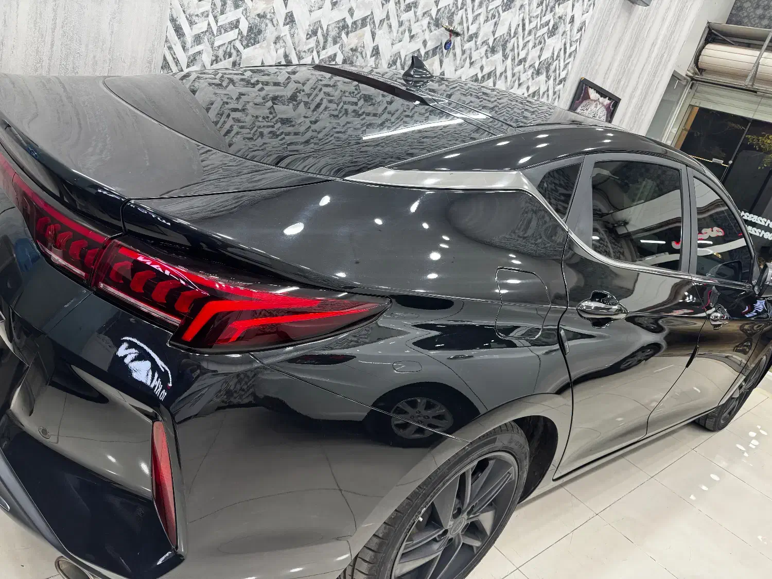 مدل 402 مشکی Kmc j7|خودرو سواری و وانت|قم, باجک دو|دیوار