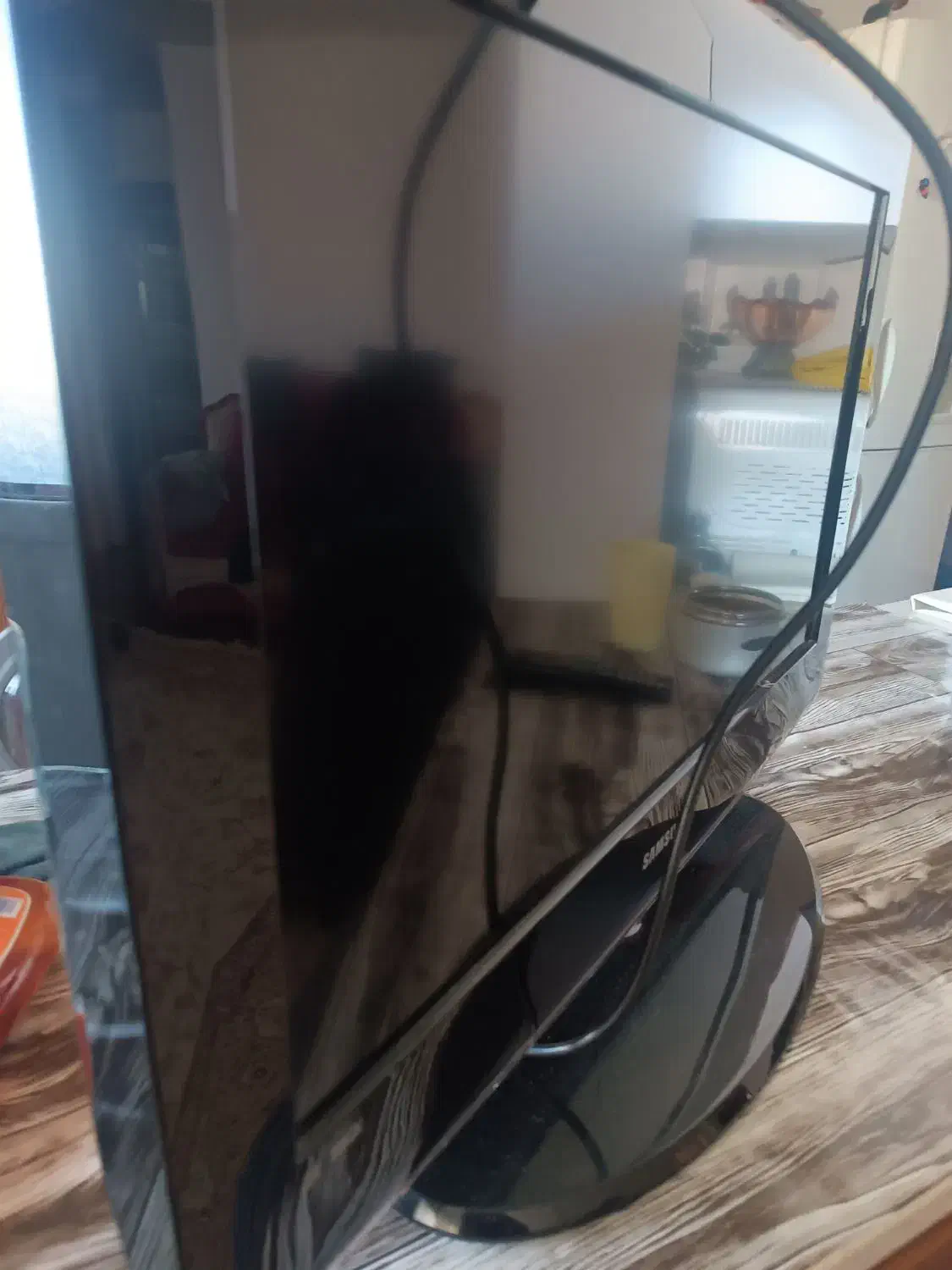 ال سی دی|تلویزیون و پروژکتور|پرند, فاز ۵|دیوار