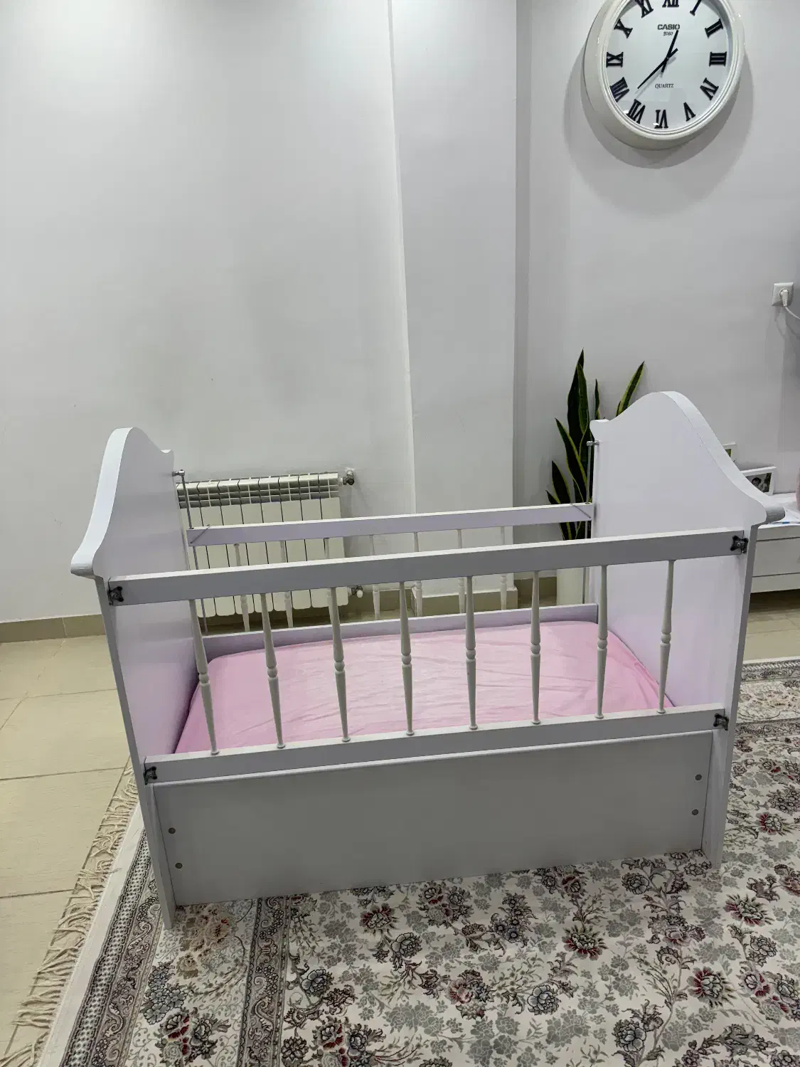 تخت کودک مناسب از نوزادی تا ۶سالگی همراه با تشک|تخت و سرویس خواب|آستارا, |دیوار