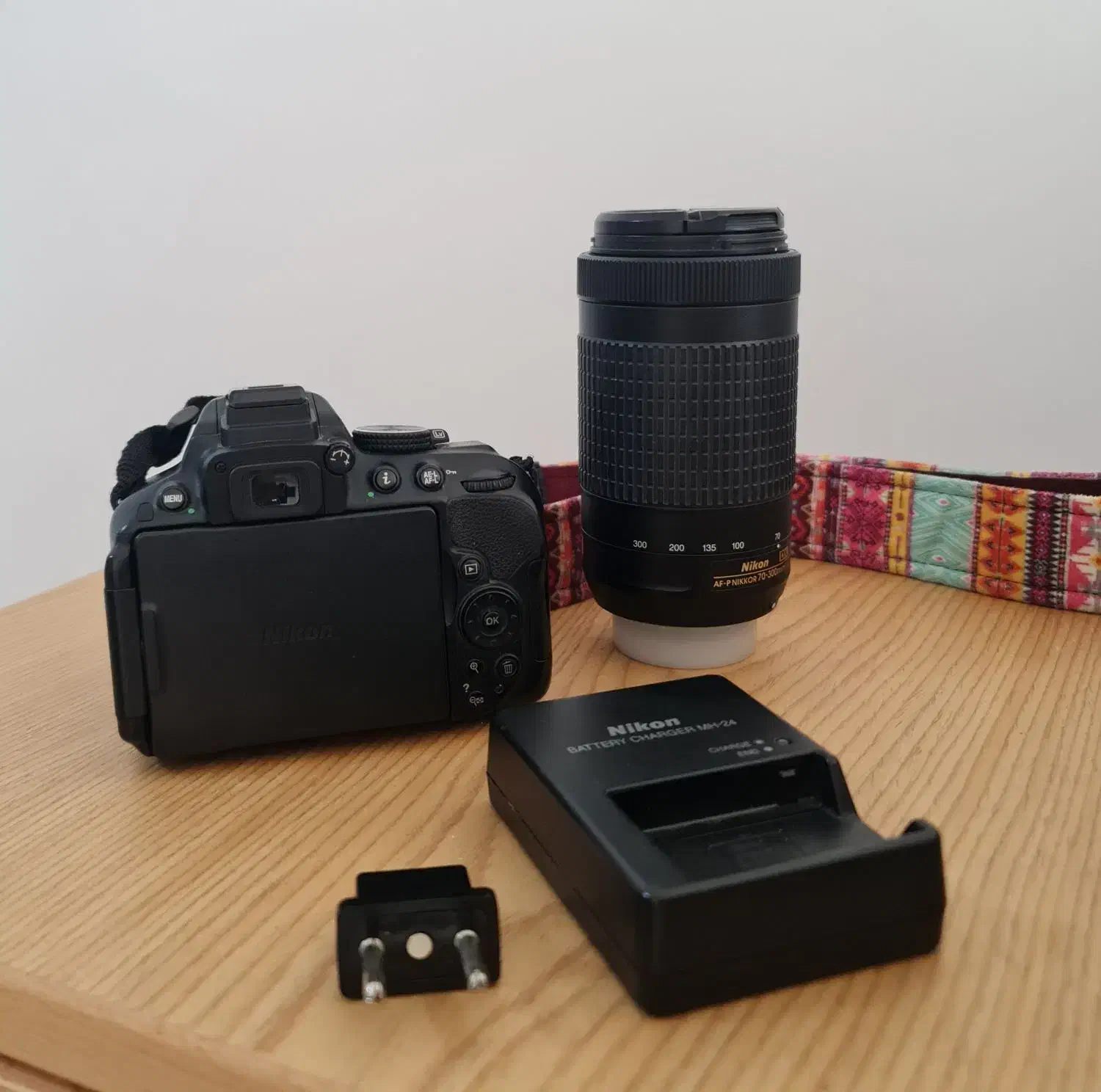 دوربین نیکون Nikon D5300 با لنزهای 55-18 و 70-300|دوربین عکاسی و فیلمبرداری|بوشهر, |دیوار
