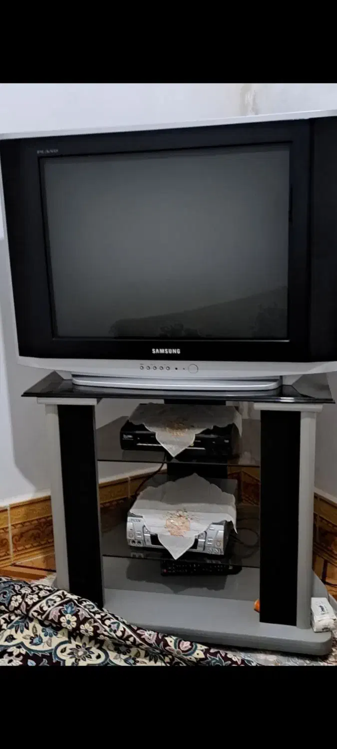 تلوزیون ۲۹|تلویزیون و پروژکتور|آبیک, |دیوار