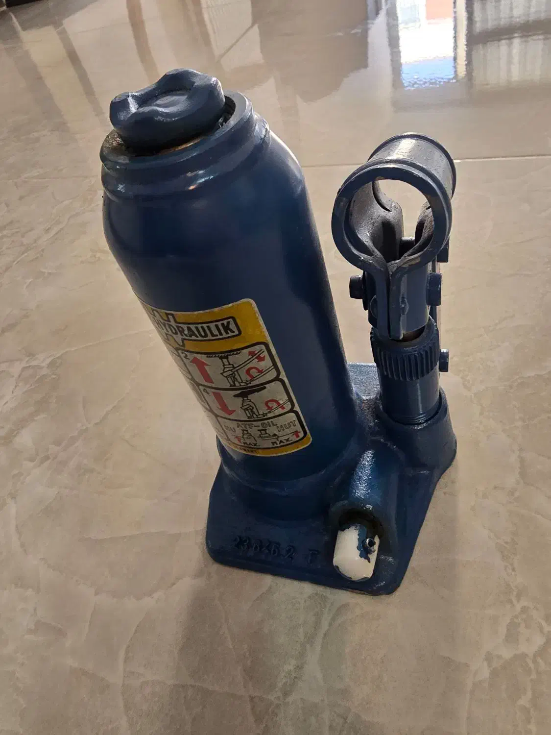 جک آلمانی اصل|قطعات یدکی و لوازم جانبی|شیراز, شهرک مفتح|دیوار