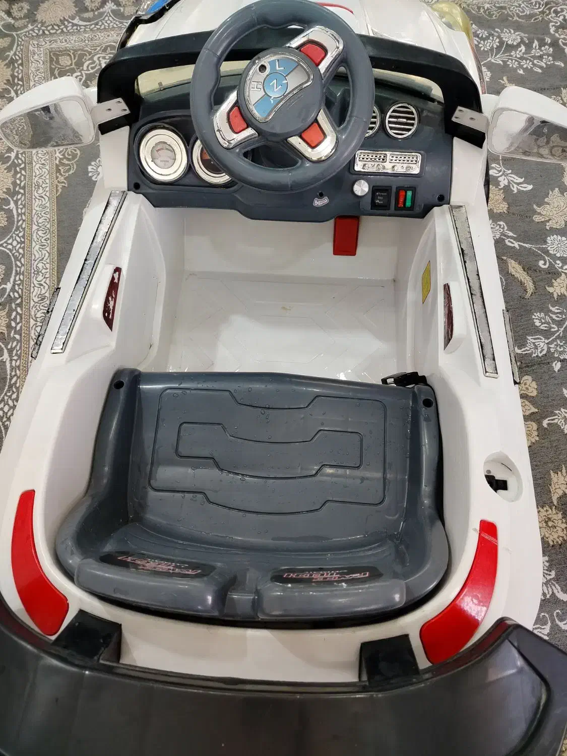 ماشین شارژی|اسباب‌بازی بچه|کاشمر, |دیوار