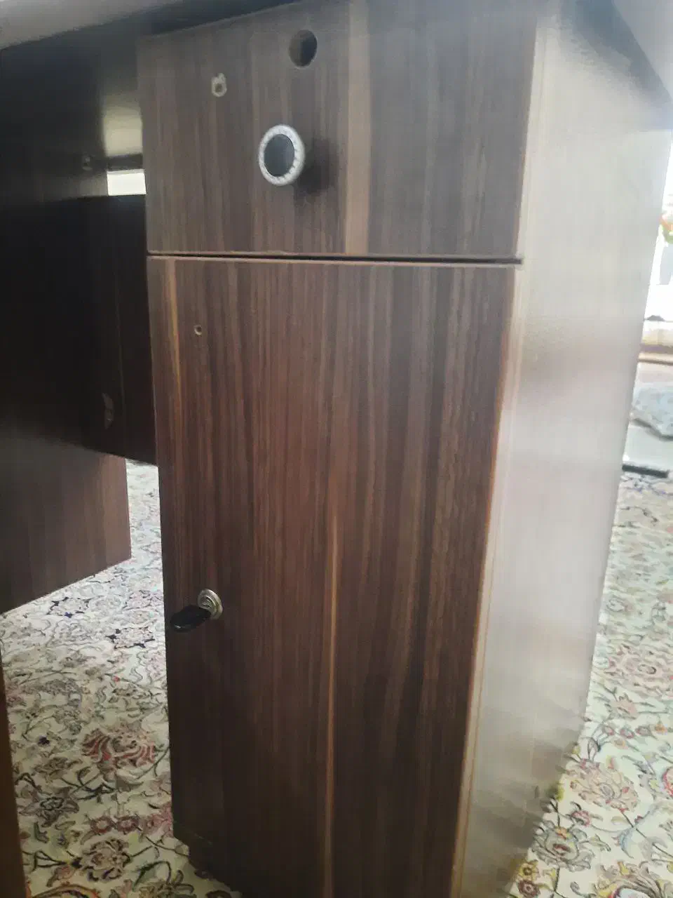 میزتحریر و صندلی|دفتر کار|کهریزک, |دیوار