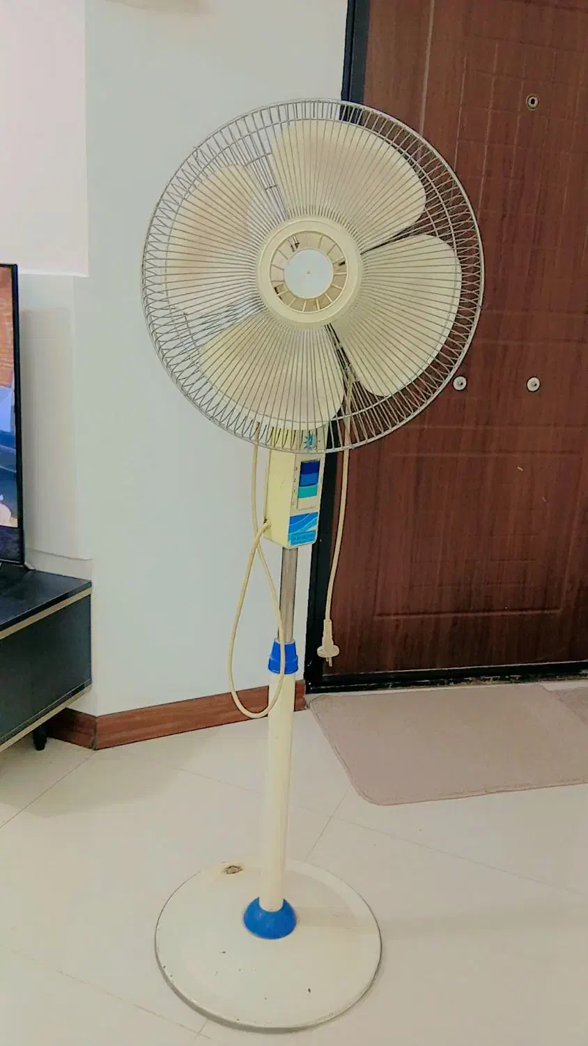 پنکه|پنکه و تصفیهکنندهٔ هوا|هشتگرد, فاز ۷ مهستان|دیوار