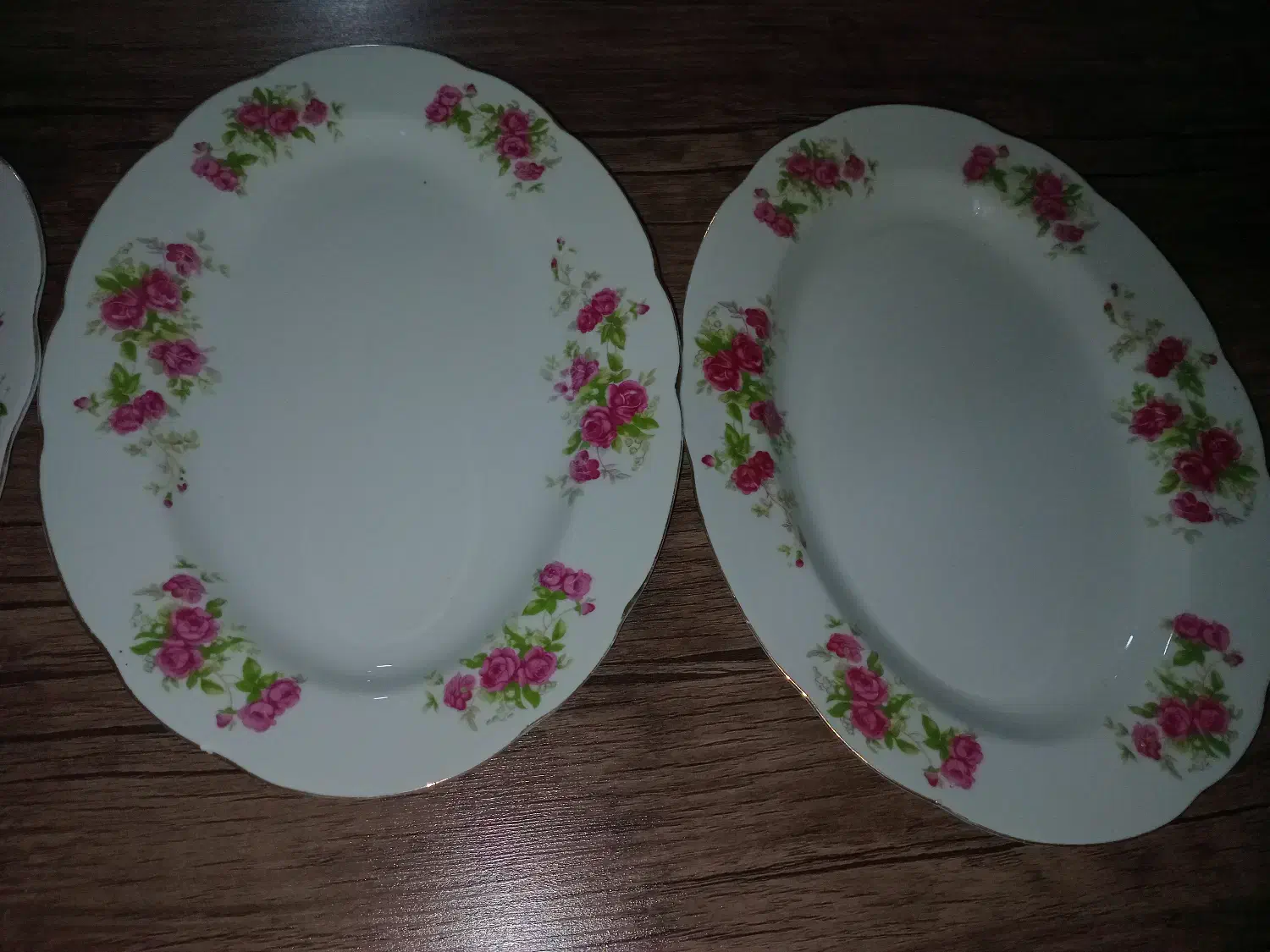 چینی گل سرخی|ظروف سرو و پذیرایی|شهرضا, |دیوار