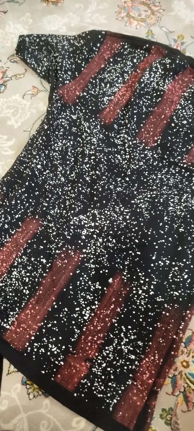 کیت بارسا شلوغ|لباس|فردیس, نگارستان|دیوار